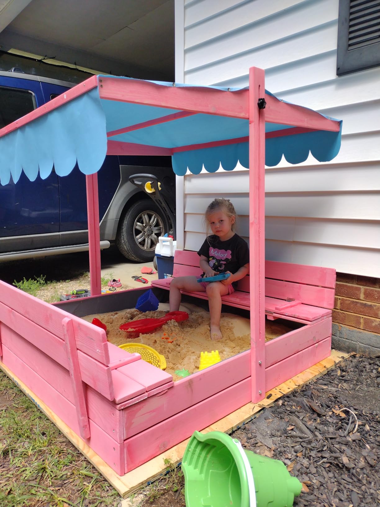 YOLENY Sandbox with Lid,Kids Sandbox with Cover Outdoor,Wooden Sand Box with 2 Foldable Bench Seats,Adjustable UV-Resistant Roof & Bottom Liner,Sand Box for Kids Ages 2-8, Perfect for Backyard,Beach customer photo 2