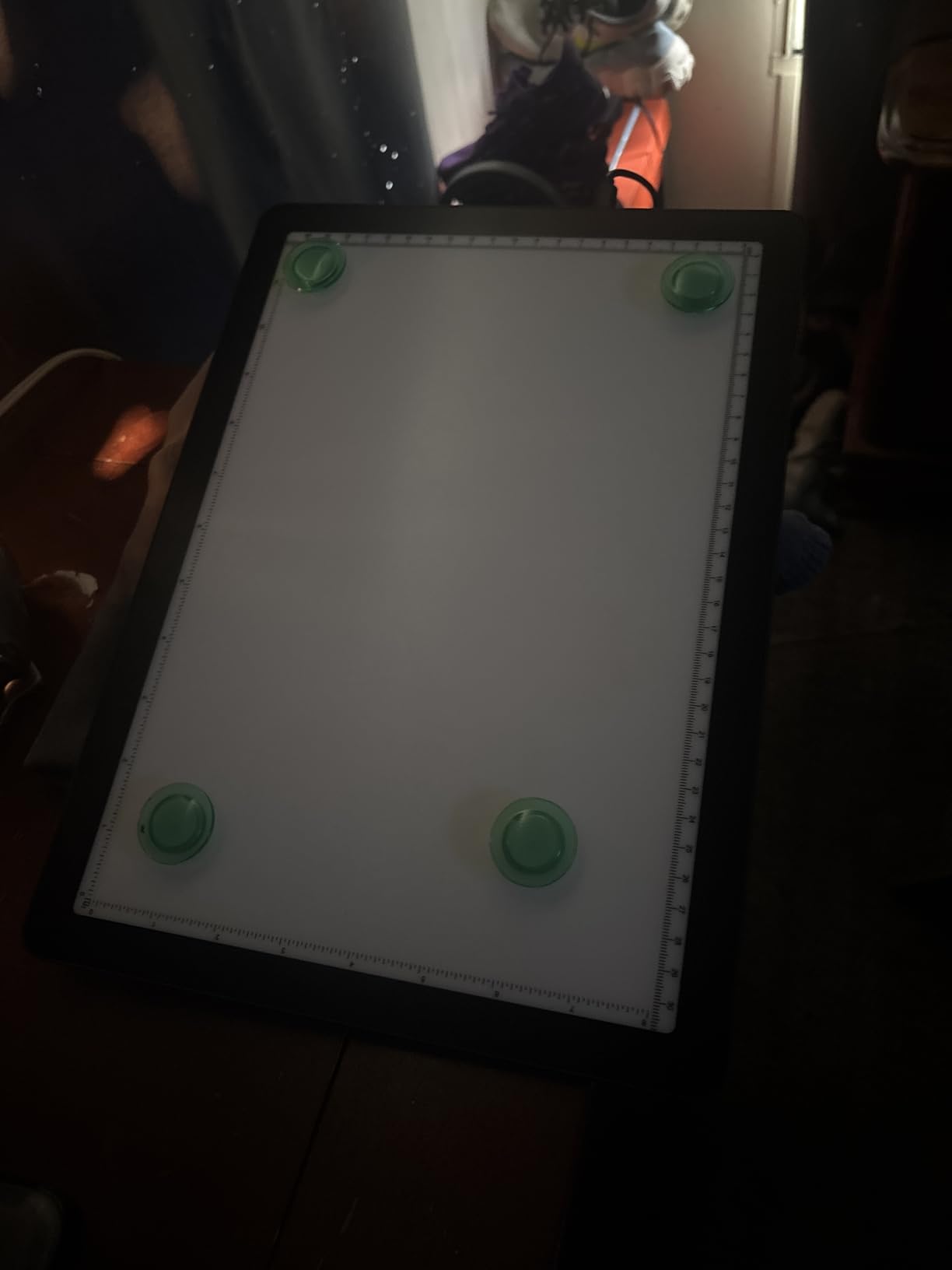 TOHETO A4 Light Board for Diamond Painting, Super Bright Magnetic Light Pad with Side Buttons, Lightbox for Tracing and Drawing, Corded Light Table for Sketching, Animation, Weeding Vinyl (White) customer photo 1