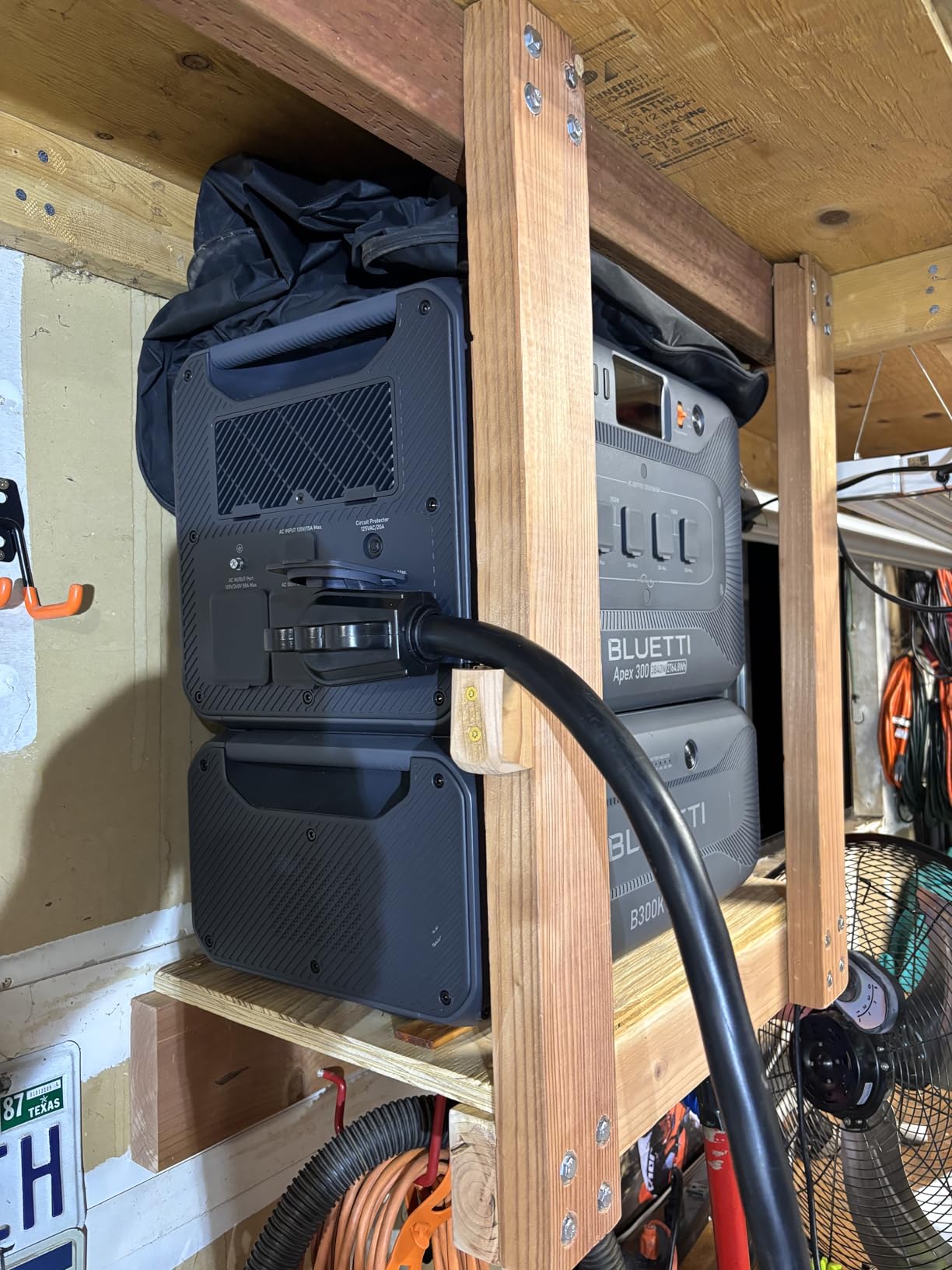 BLUETTI Apex 300 Solar Generator & 2 B300K, 8294.4Wh LFP Battery Backup customer photo 1