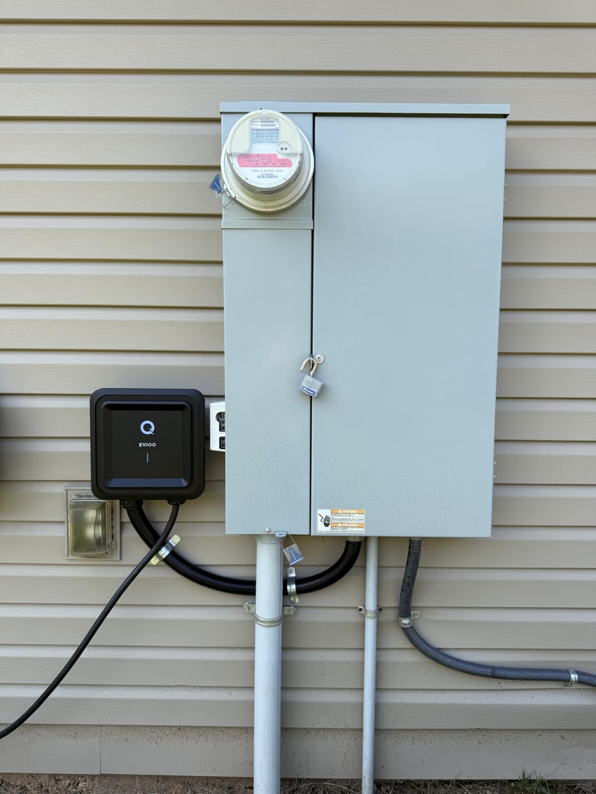 Level 2 EV Charger NACS 40A - NEMA 14-50 Plug in 240V Tesla Charger Level 2 customer photo 1