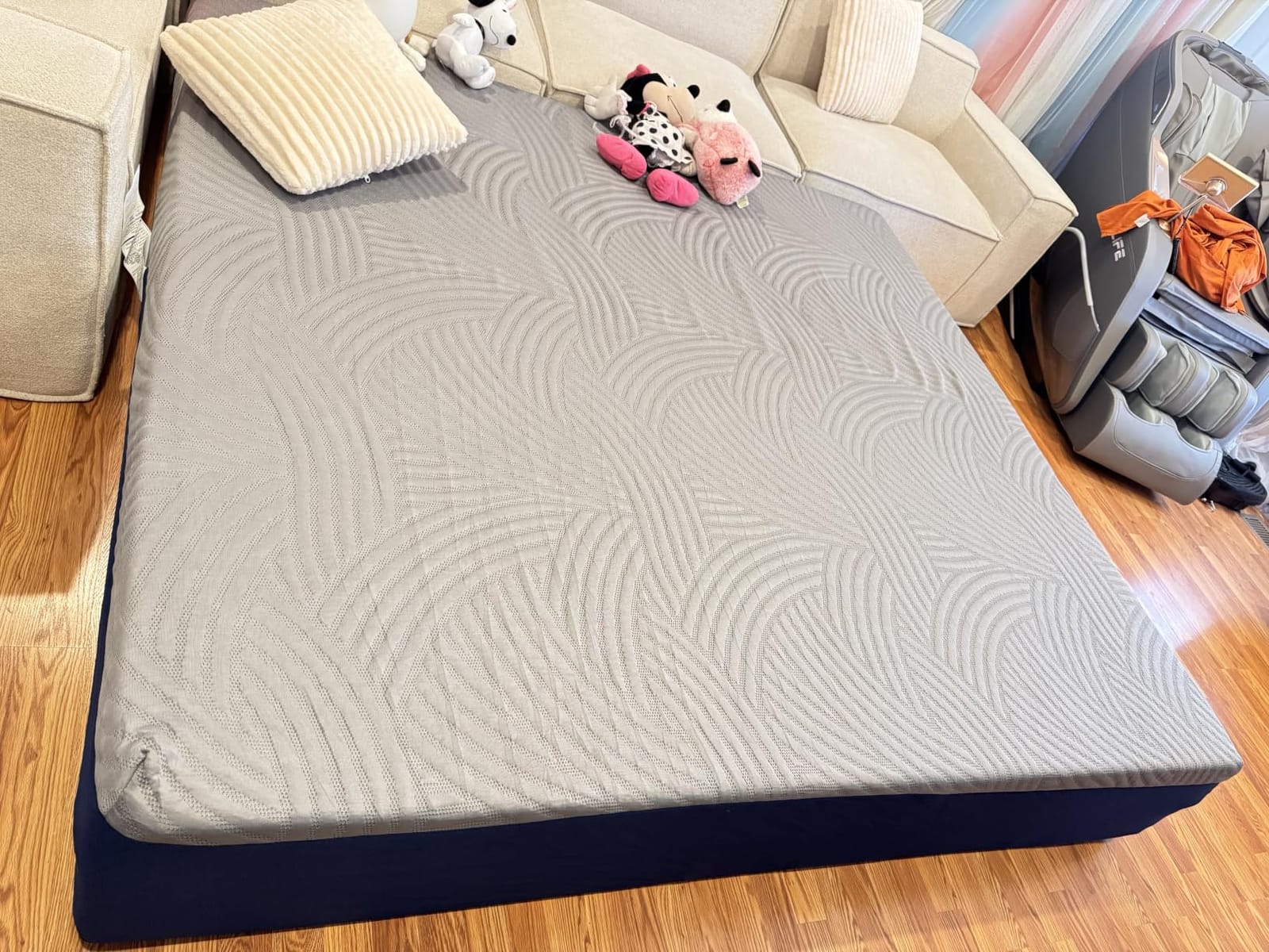 Sweetnight CoolNest 14 Inch King Size Mattress, Cooling Memory Foam Mattress | Cool Night Sleep, 5-Zone Ergo Support for Pressure Relief, Enhanced Breathability, Medium Feel, CertiPUR-US Certified customer photo 2