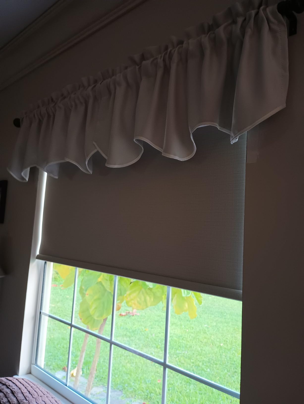 Persilux Smart Motorized Blinds with Remote, No Drill Automatic Roller Shades for Indoor Windows, Light Filtering Linen Fabric, Electric Blinds for Windows, Linen Cream C156-1, Custom Size customer photo 2