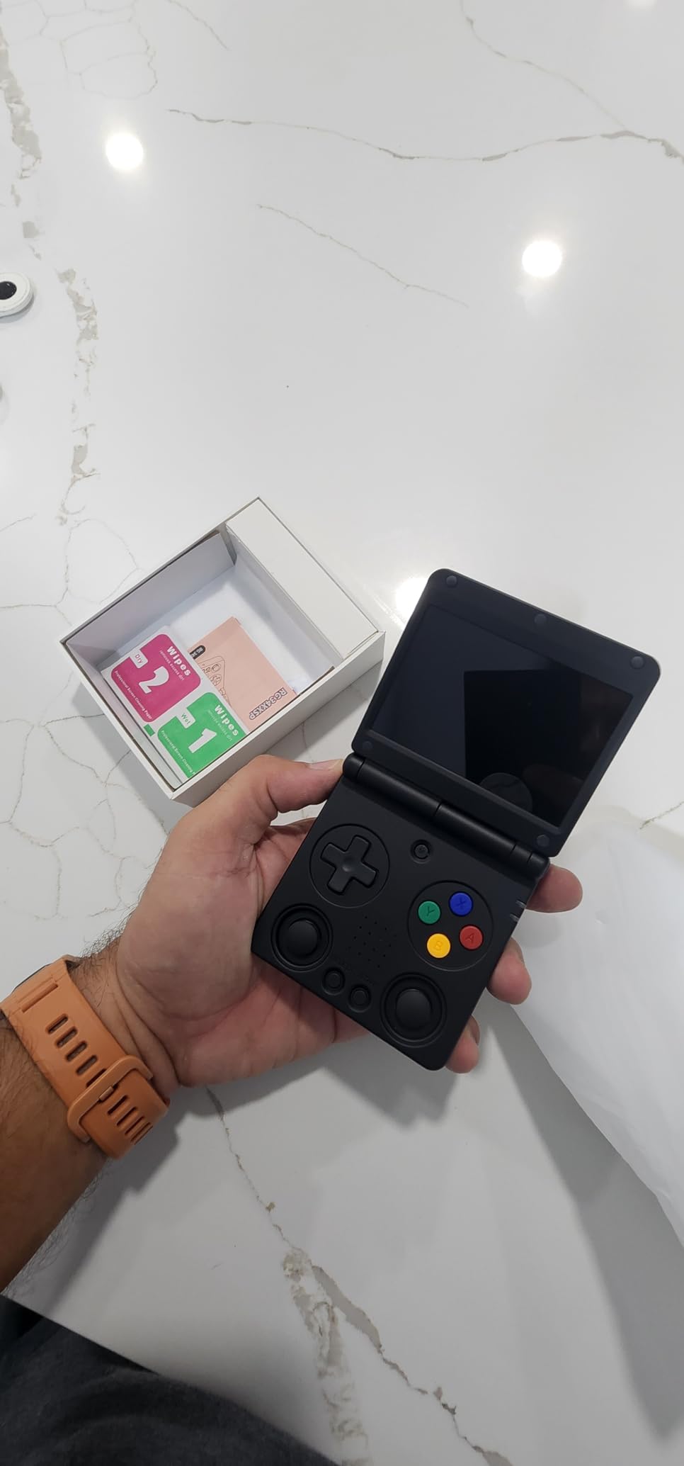 Anbernic RG34XXSP Foldable Retro Handheld Game with 3.4 Inch IPS Screen Linux System Built-in 64G TF Card 5000+ Games Handheld Emulator Support 5G WiFi Bluetooth TV Output(Off White) customer photo 1