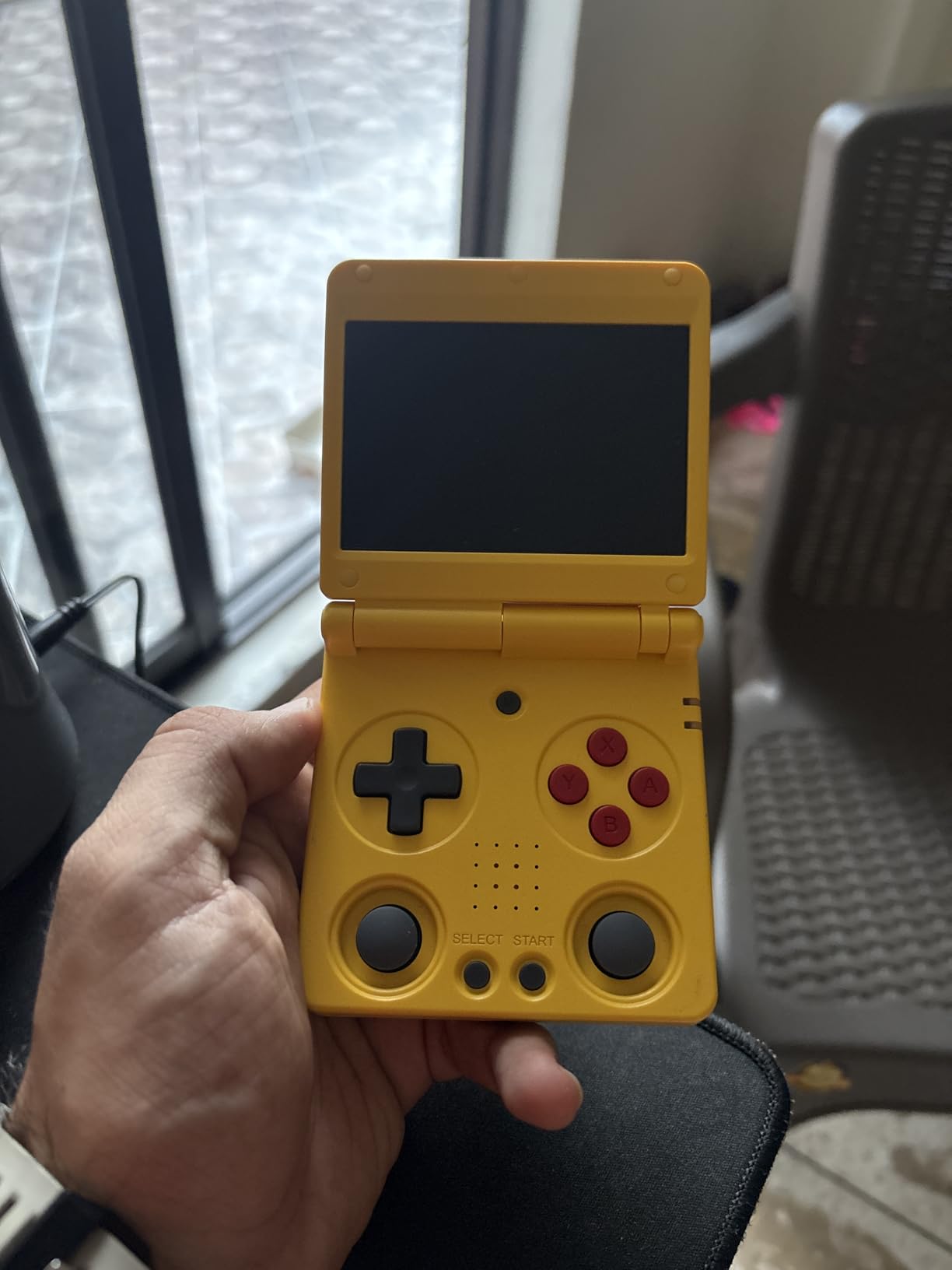 Anbernic RG34XXSP Retro Handheld Game Console RG34XX SP Retro Gaming Console with 64G Preloaded 5000+ Games,3300 mAh Battey, Portable Pocket Arcade Support 30+ Simulators 5G WiFi Bluetooth HD Indigo customer photo 1