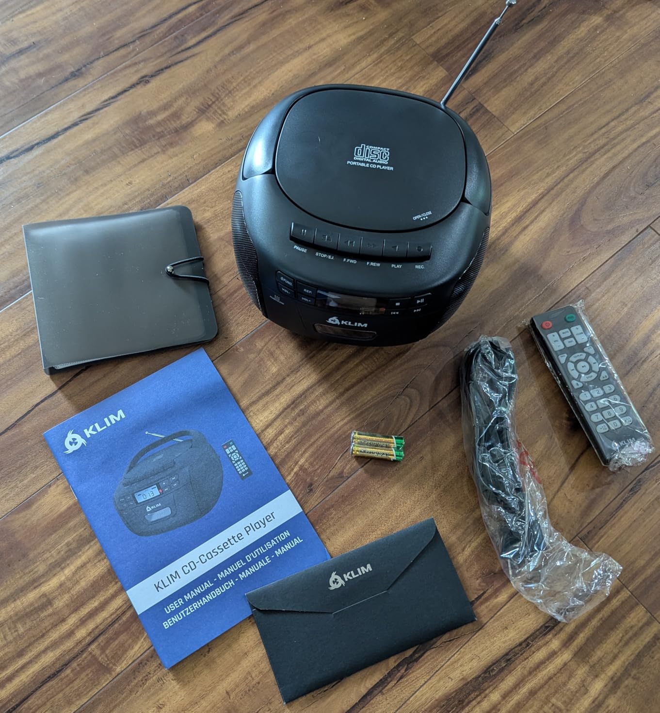 KLIM CD Player & Cassette Tape Player with Case, Bluetooth Boombox, AM/FM Radio, Stereo Sound, Remote, CD and Cassette Combo, Tape Recording, USB Drive, AUX, AC/DC Powered customer photo 1
