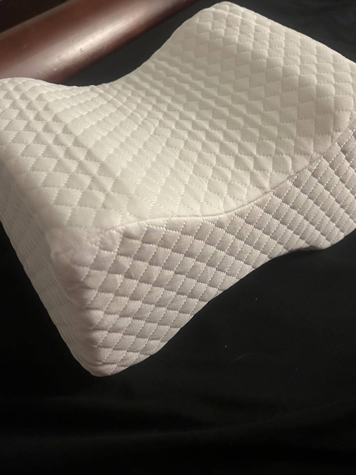 SweetSlubr Memory Foam Knee Pillow for Side Sleepers, Leg Pillow, White | Support Leg Pillows for Side Sleeping Soothing Relief, Smooth Spine Alignment Pillow for Hip, Sciatica, Knee, Joints Pain customer photo 2