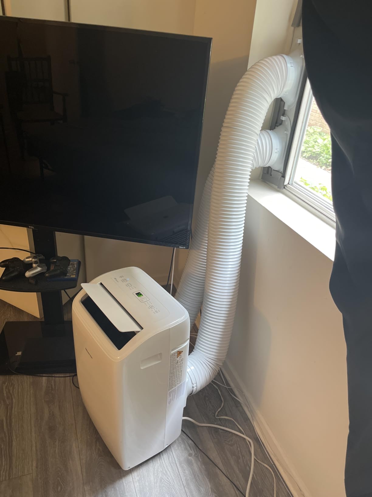 Hisense 8,000 BTU DOE/SACC (10,000 ASHRAE) Portable Air Conditioner Dual Hose & Inverter, 350 Sq Ft, Wi-Fi, ConnectLife App Google & Alexa, 3 operating modes, Noise 42 dB HAP0825TWD (Renewed) customer photo 1