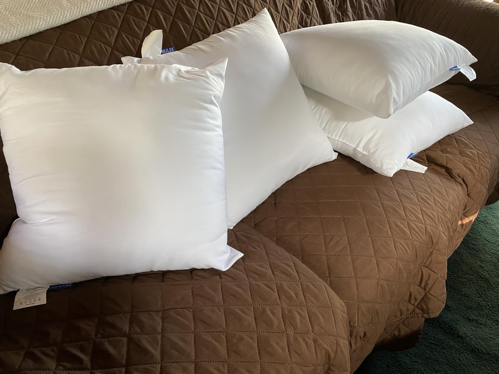 MIULEE 18x18 Pillow Inserts 4 Pack, 100% Virgin Fiber Filling Throw Pillows | Decorative Pillows for Sofa Bed Couch, Firm and Full Pillows, Excellent Support, Soft Brushed Fabric customer photo 2
