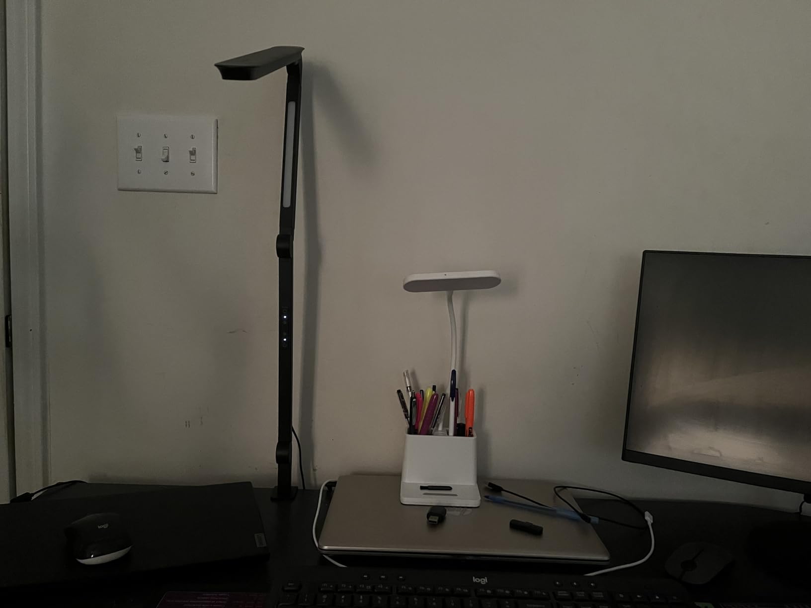 LED Desk Lamp with Clamp, Dual Light Adjustable Puzzle Light with Remote | CRI 95 Eye-protecting, 10%-100% Stepless Brightness, 3000K-5700K Color Temp, Auto-off Timer customer photo 2