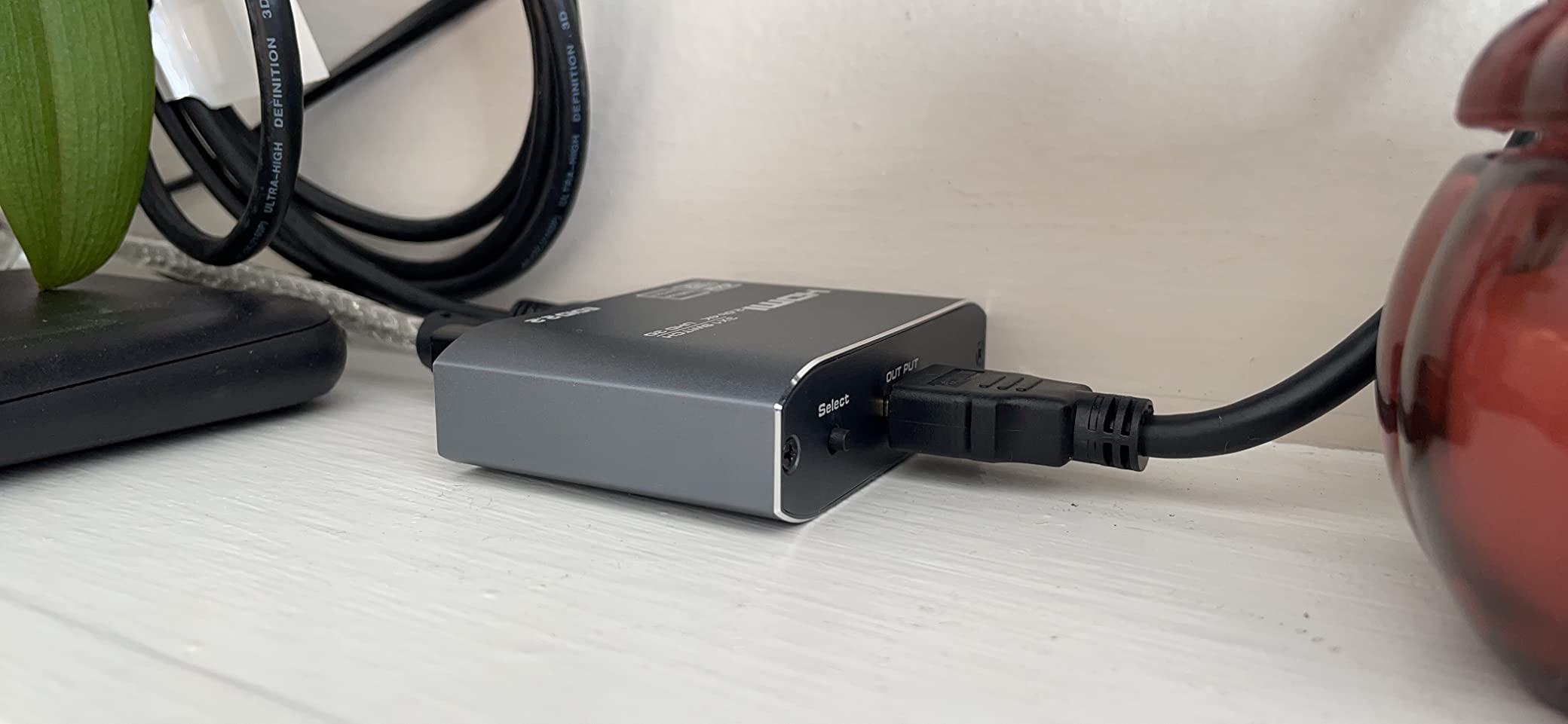 HDMI 2.1 Switch 3 in 1 Out, 4K@120Hz 8K@60Hz, Aluminum,48Gbps w/HDMI Cable customer photo 1