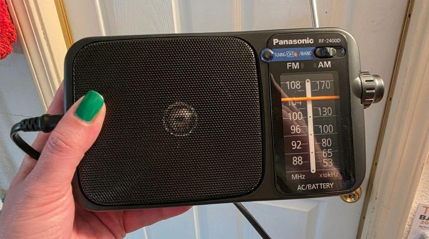 Panasonic Portable AM/FM Radio, Battery Operated Analog Radio, AC Powered, Black (RF-2400-K) customer photo 1