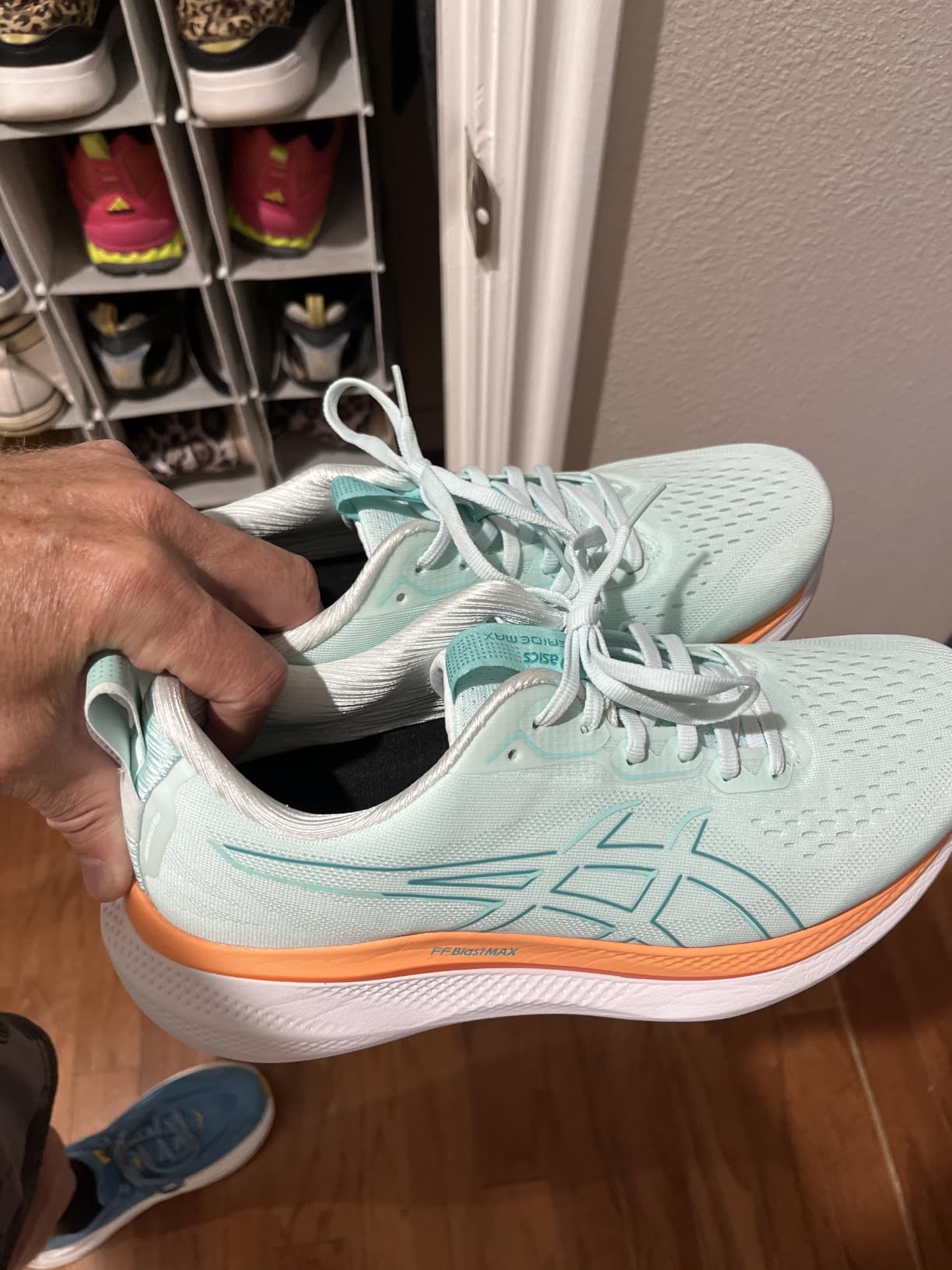ASICS Men's GLIDERIDE MAX Running Shoes customer photo 1