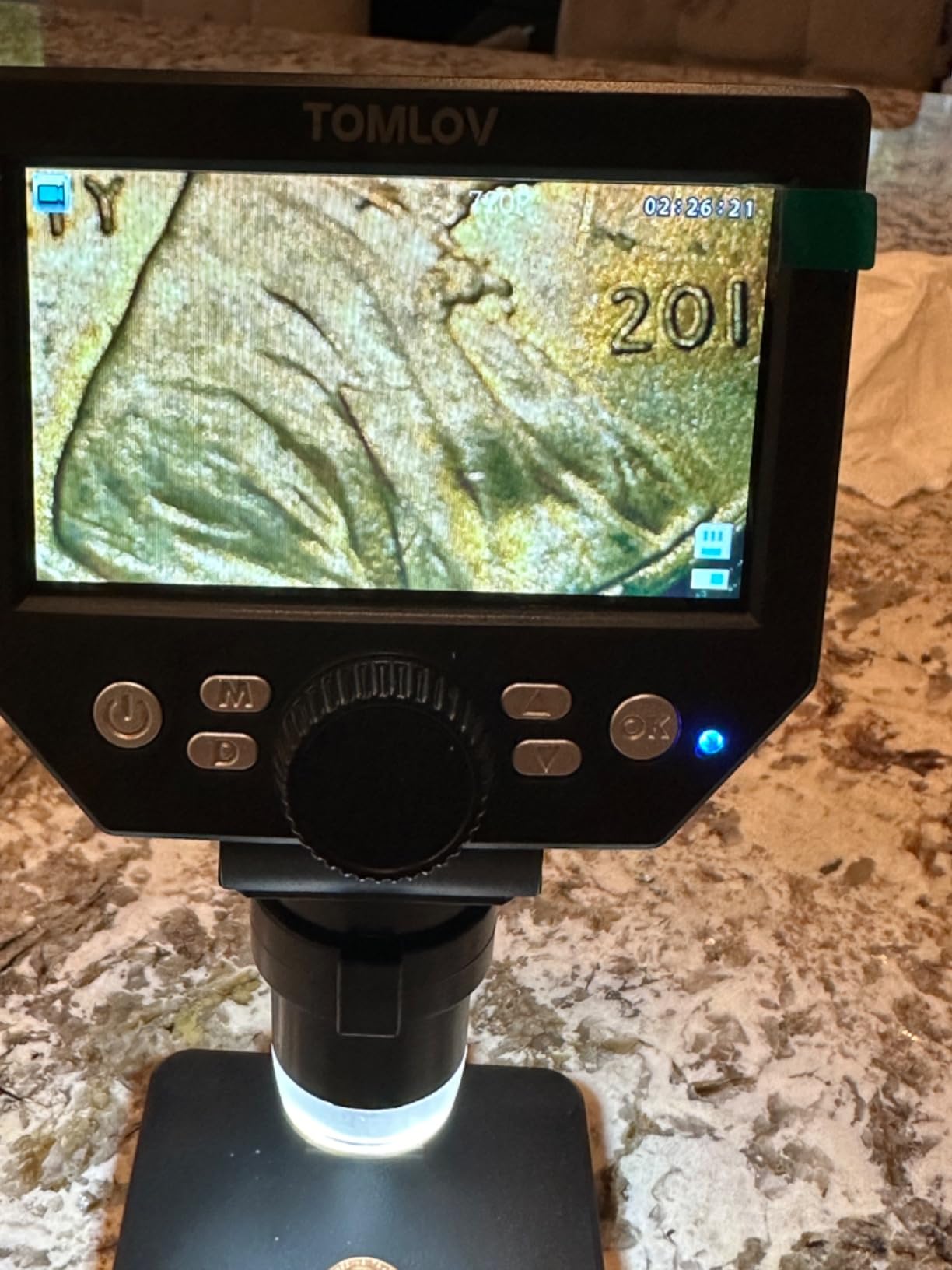 TOMLOV DM10 Digital Coin Microscope with Light, 10.1