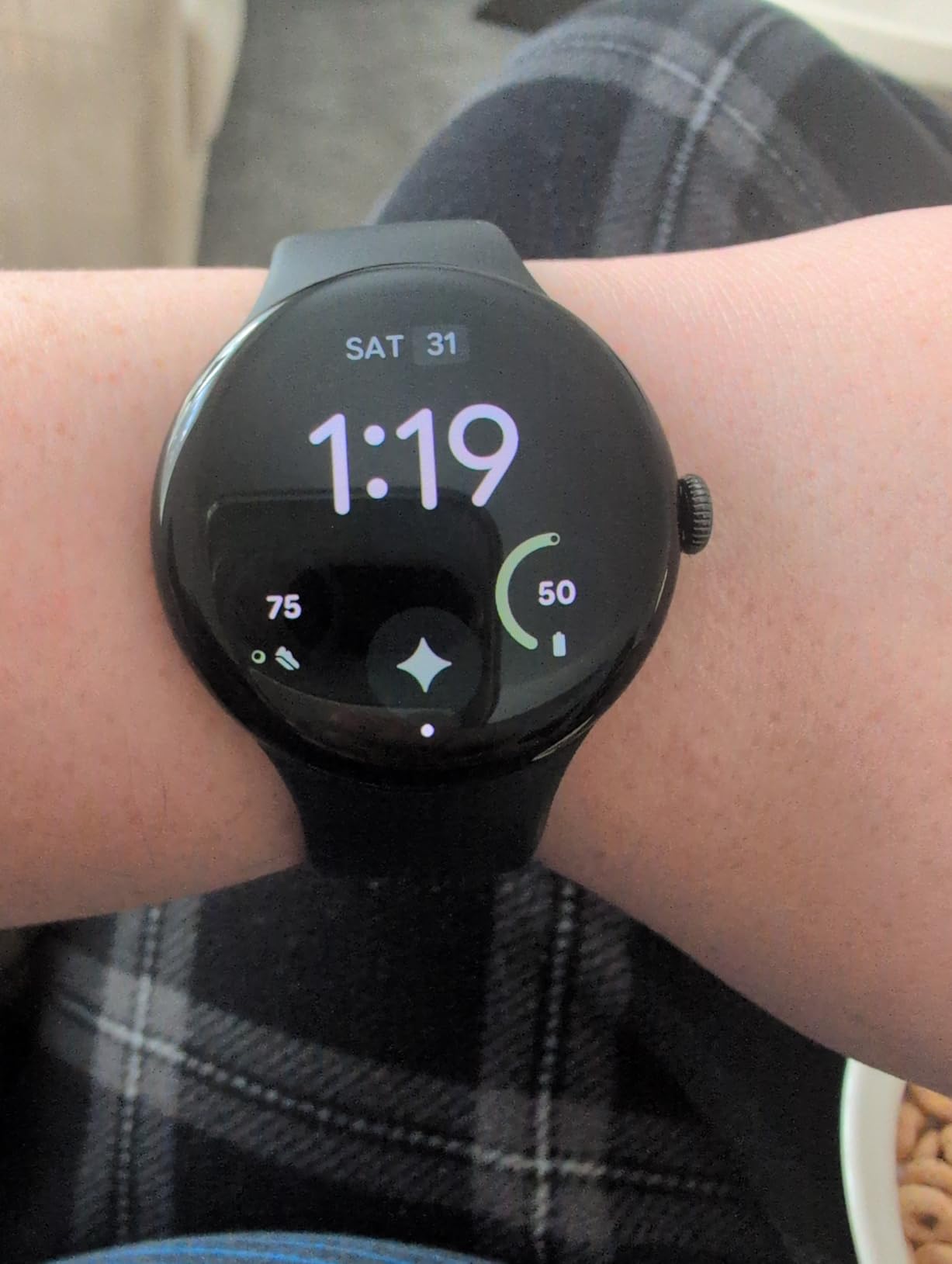 Google Pixel Watch 4 (41mm) - Android Smartwatch with HR and Sleep Tracking - 2 Years of Data Included - 30hr Battery - Fitness Tracking - Champagne Gold Aluminum Case - Lemongrass Active Band - LTE customer photo 2