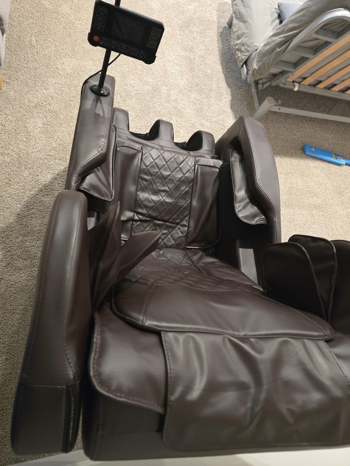 FURNIMAT Massage Chair Full Body Zero Gravity Recliner, 2026 Classic Gray customer photo 1