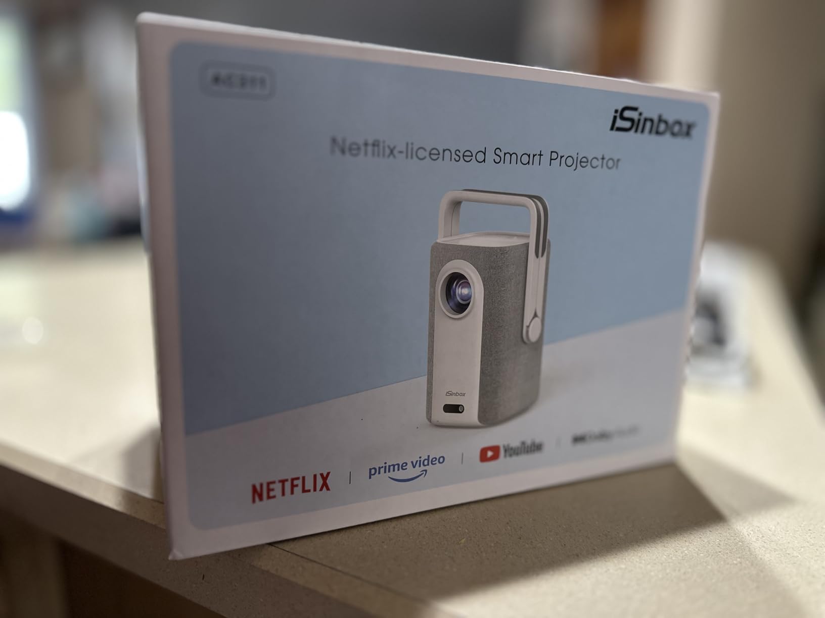 iSinbox Short Throw Projector 4K, Now with Netflix, Auto Focus, 40W Dolby customer photo 2