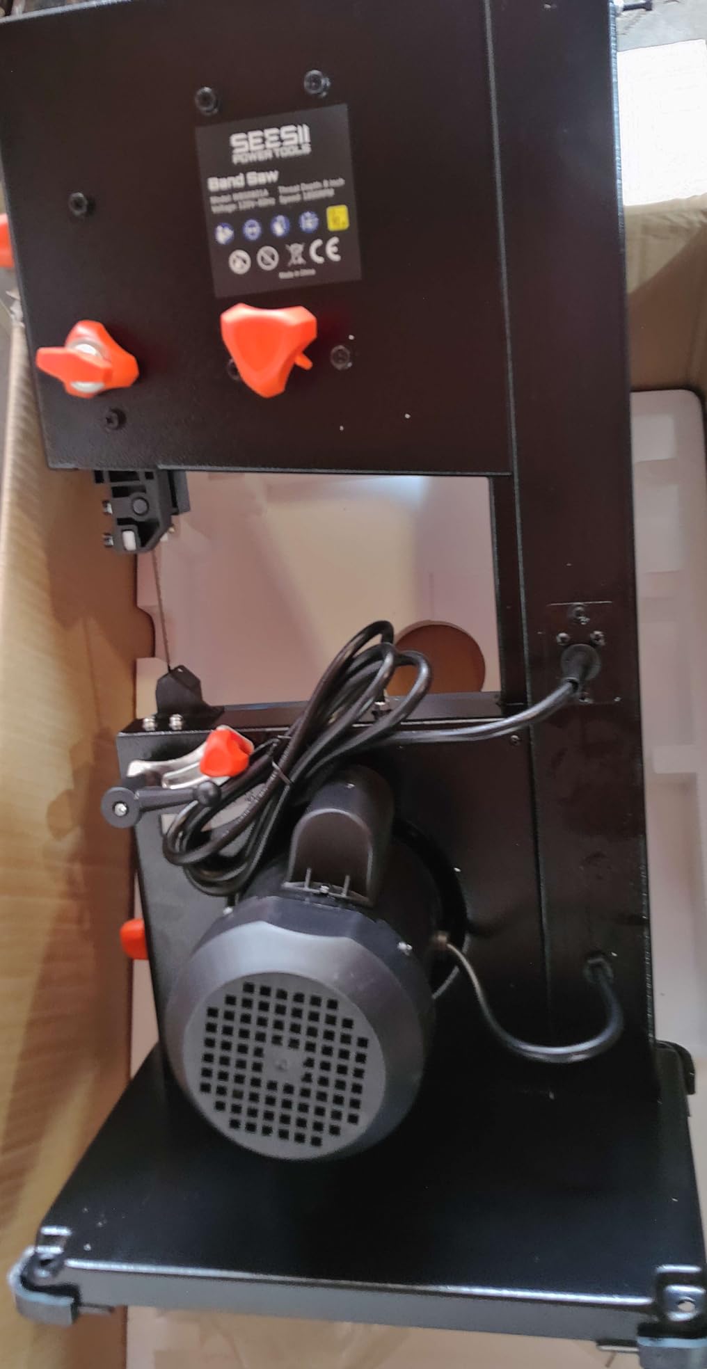 SEESII Benchtop Band Saw for Woodworking: 3A-120V Bandsaw with 8