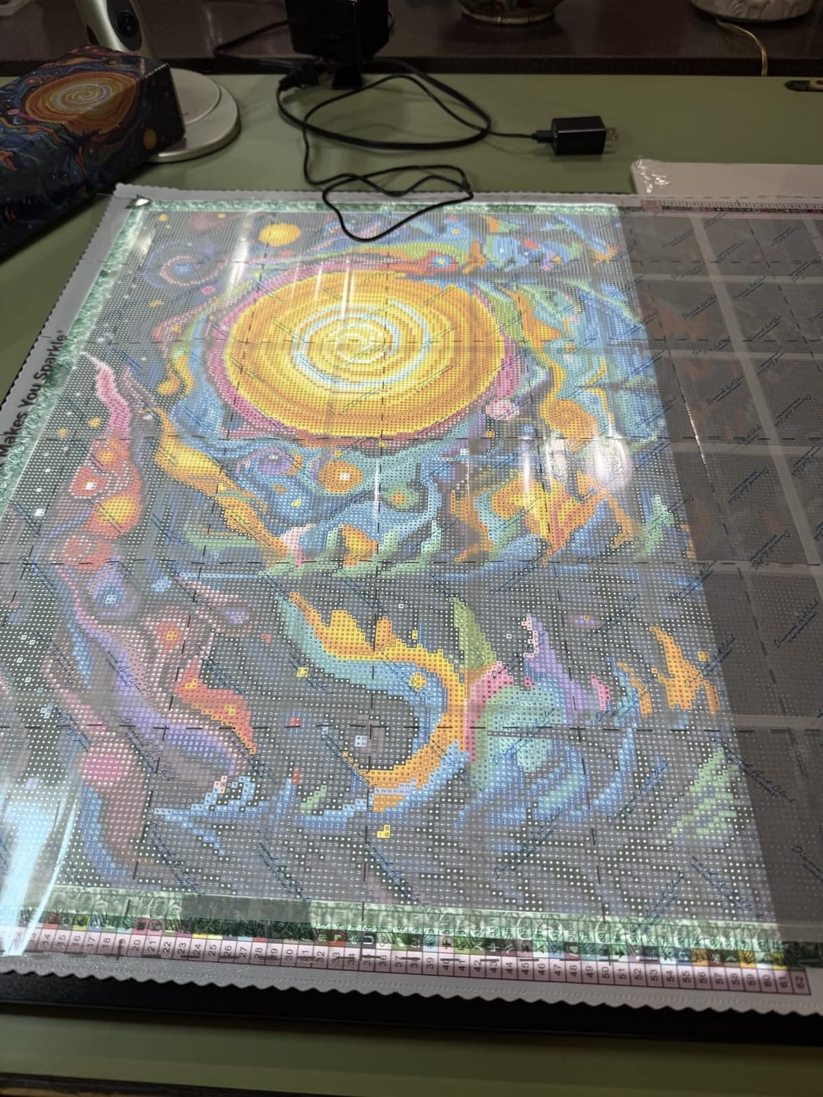 TOHETO Rechargeable Magnetic A2 Light Board 25.2''x18.4'', Large Diamond Painting Light Pad with Side Buttons, 3 Light Colors Light Box for Tracing and Drawing, Dimming LED Light Table for Sketching customer photo 1