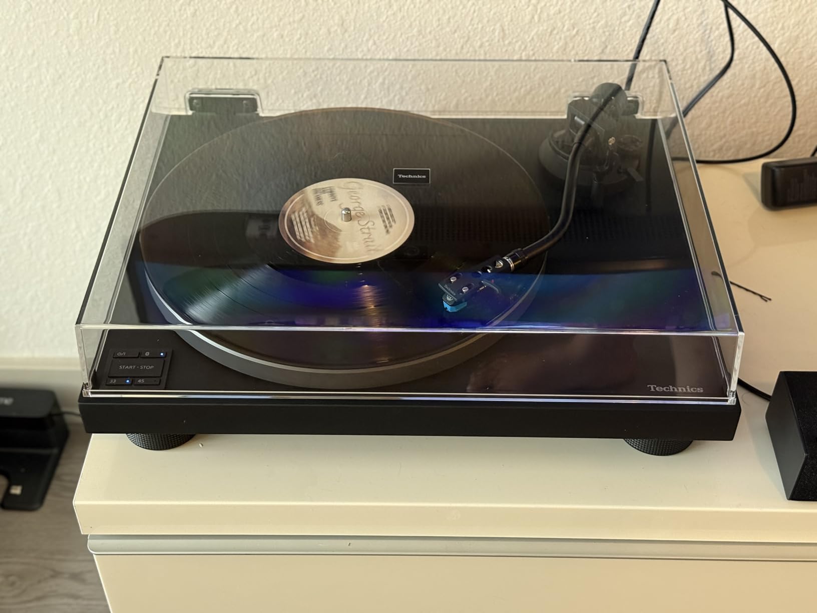 Technics Turntable, Premium Class HiFi Record Player with Coreless Direct Drive Motor and Bluetooth, Stable Playback, Audiophile-Grade Cartridge and Precision Tonearm, Dustcover Included – SL-40CBT-T customer photo 1