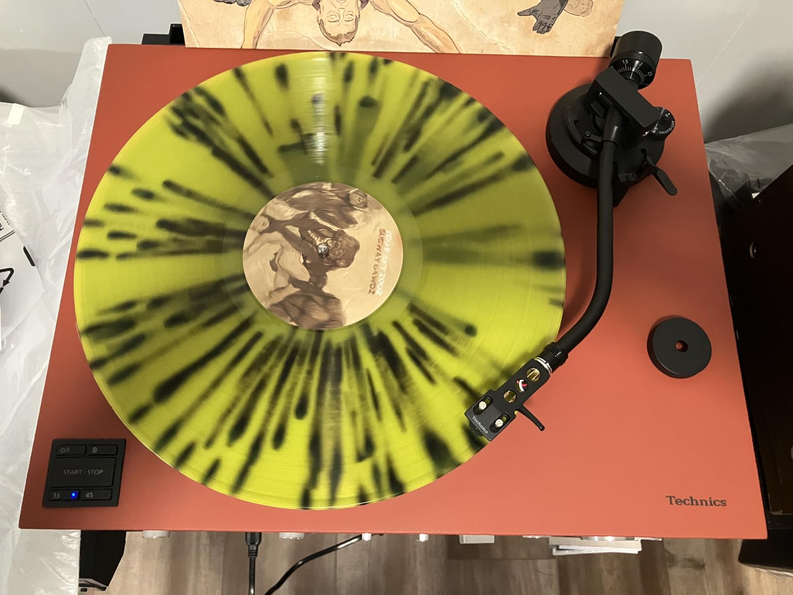 Technics Turntable, Premium Class HiFi Record Player with Coreless Direct Drive Motor and Bluetooth, Stable Playback, Audiophile-Grade Cartridge and Precision Tonearm, Dustcover Included – SL-40CBT-T customer photo 2