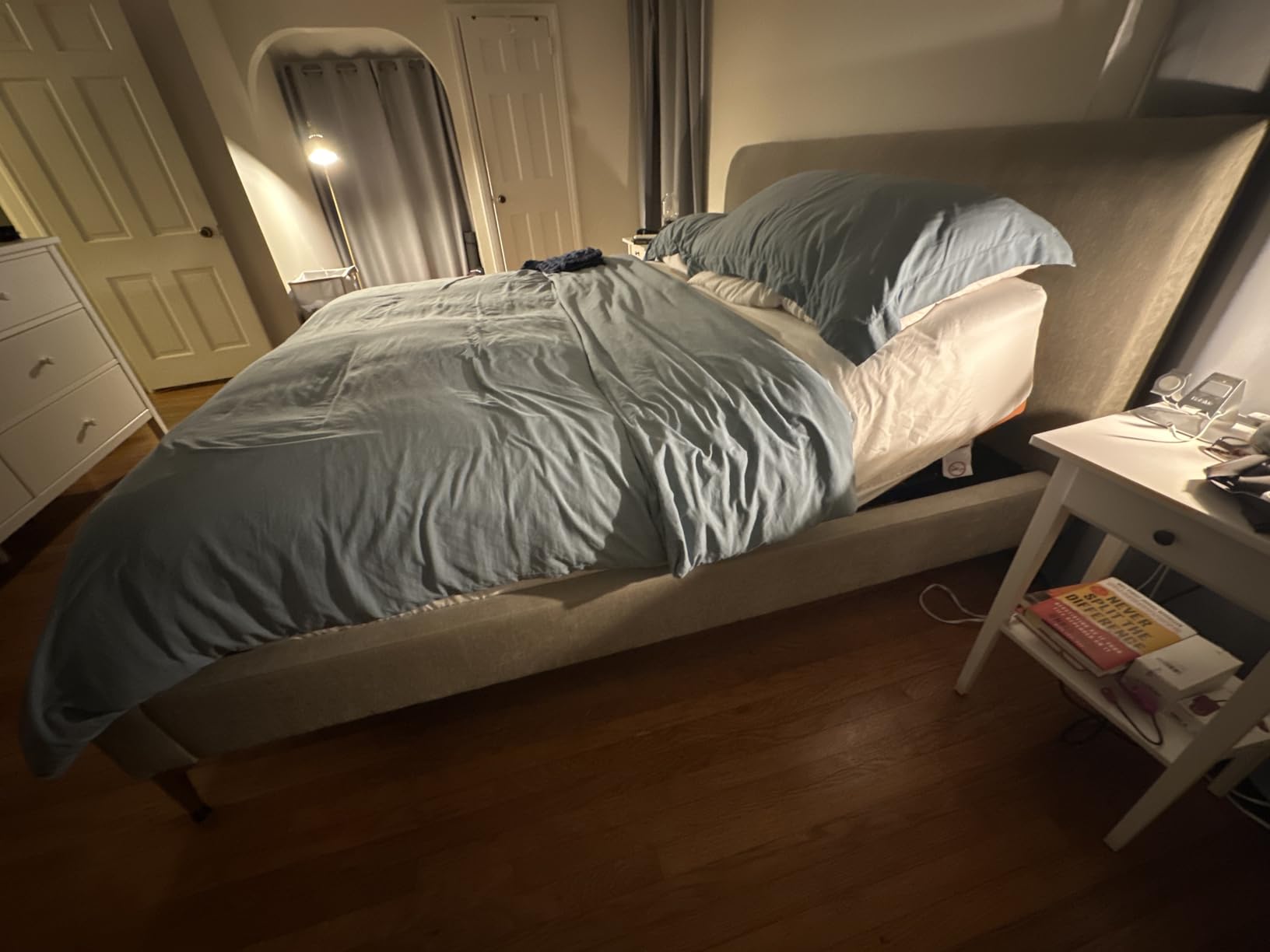 ESHINE Queen Adjustable Bed Frame with Lumbar Support Smart App | Bed Base, Head-Pillow-Tillt, Under Bed Light, Dual USB, Zero Gravity, Ergonomic Incline, Wireless Remote, 6000 Series customer photo 1