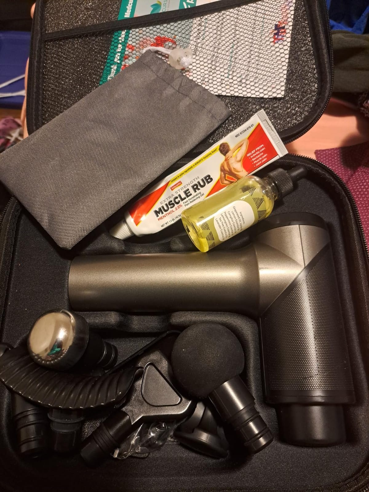 Medcursor Massage Gun - High Intensity Brushless Motor, Handheld Percussion Deep Tissue Massager with 6 Massage Heads for Sore Muscle and Stiffness, Gifts for Father/Dad (Black) customer photo 1