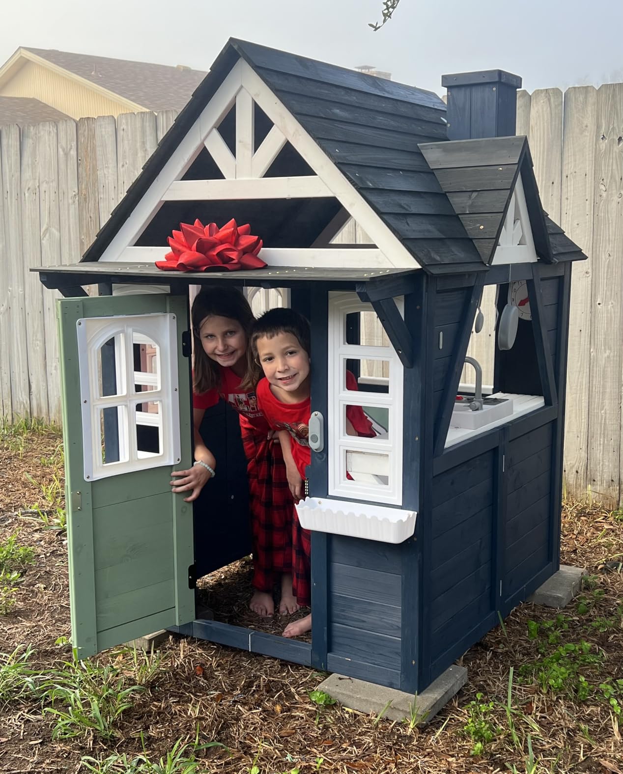 Kids Outdoor Playhouse with Play Kitchen, Ages 3-8, Fits 2-4 Kids customer photo 1