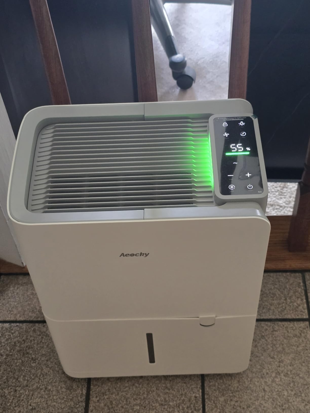 AEOCKY 50 Pint/Day, 3500Sq.Ft Ultra-Quiet 40dB Dehumidifier with Drain Hose customer photo 2