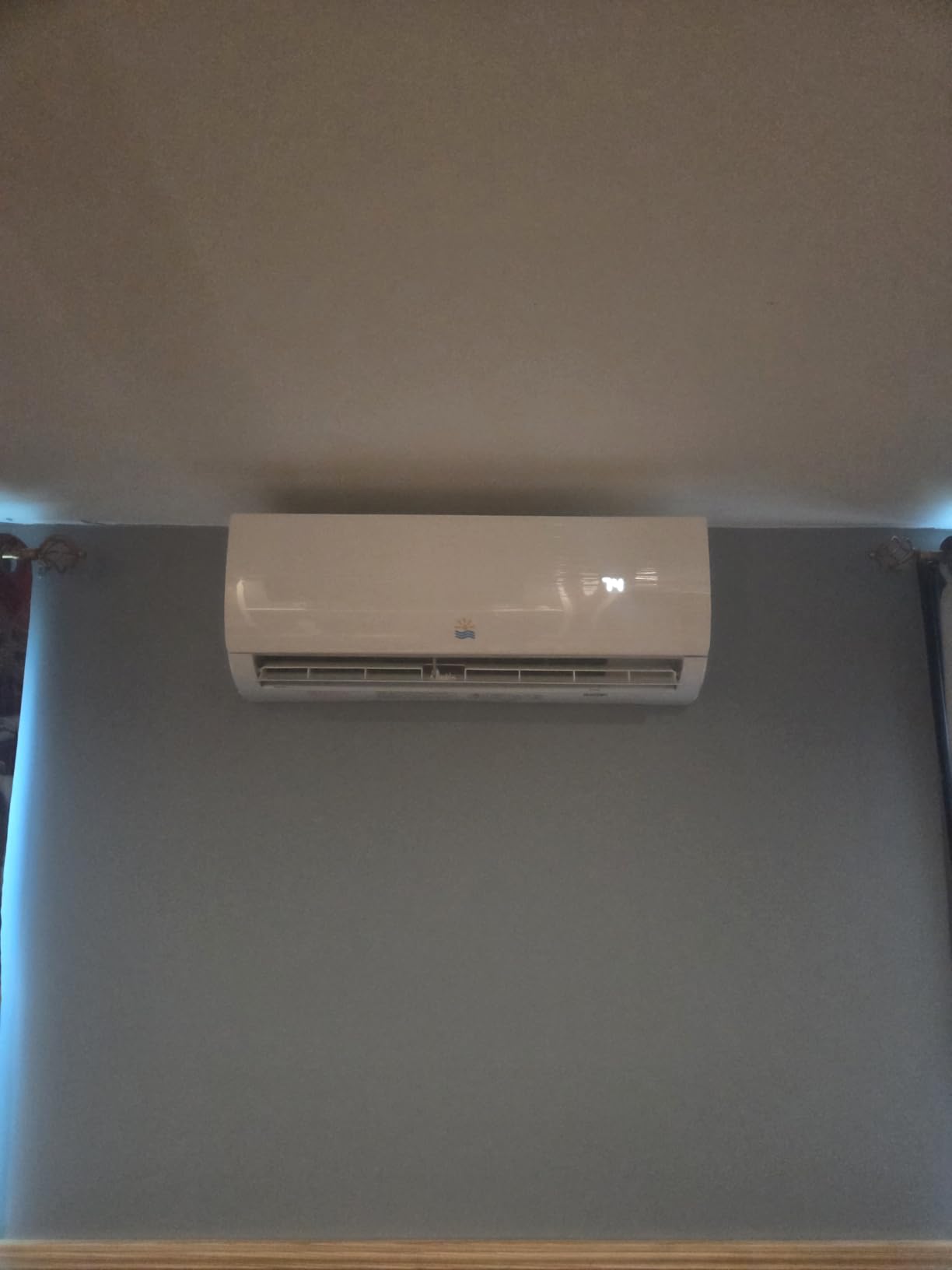 Rellytech Mini Split AC/Heating System - 19 SEER2 9000 BTU Mini Split AC Unit Inverter Heating and Cooling, 115v Energy Efficient Ductless Air Conditioner Up to 550sq.ft, 24H Timer, Installation Kit customer photo 1