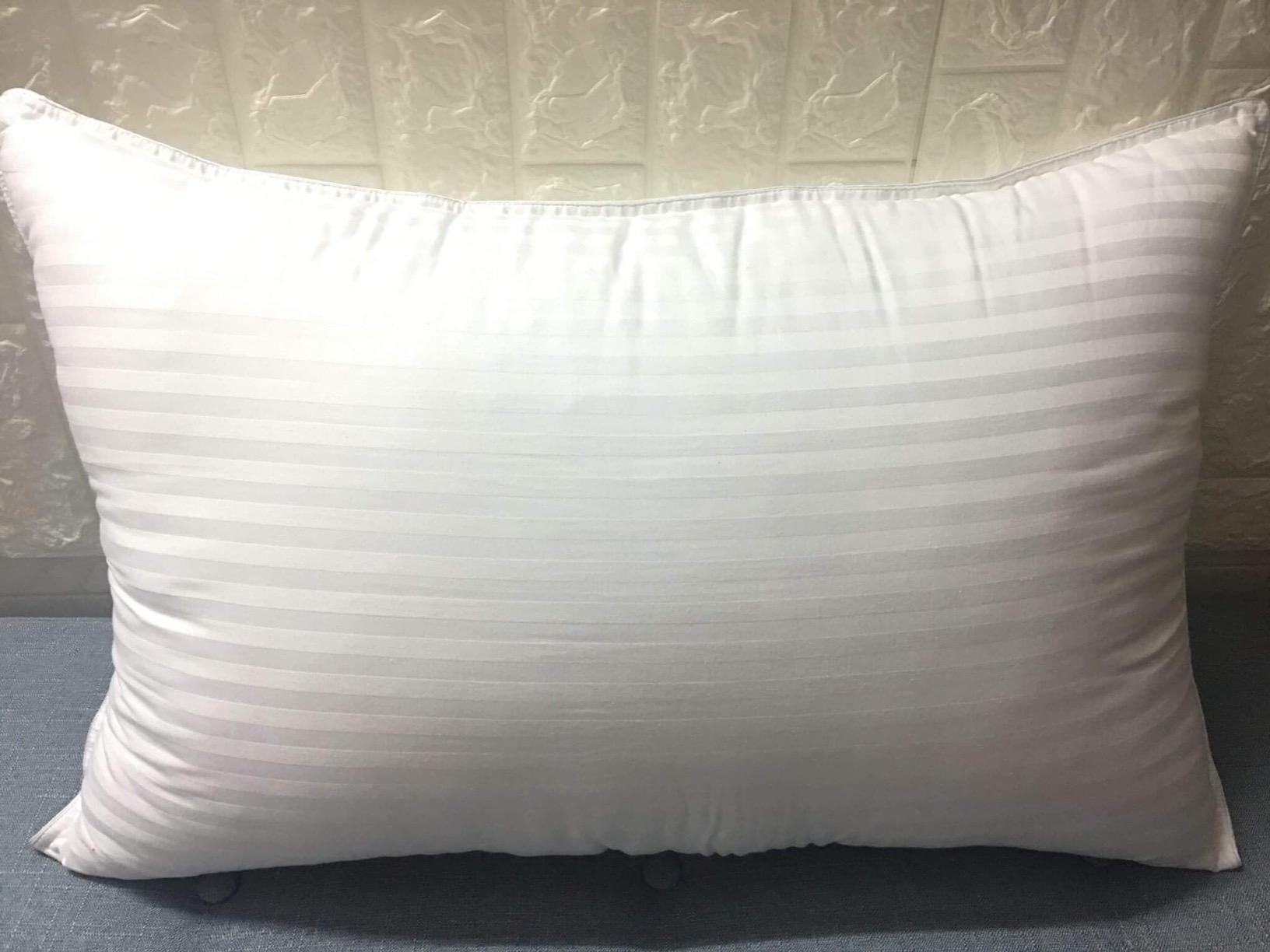 COZSINOOR Goose Down Feather Pillows Queen Size Set of 2 | Hotel Quality Soft 600 TC Cotton Cover, Fluffy Support Fill for Back, Stomach, Side Sleepers customer photo 1
