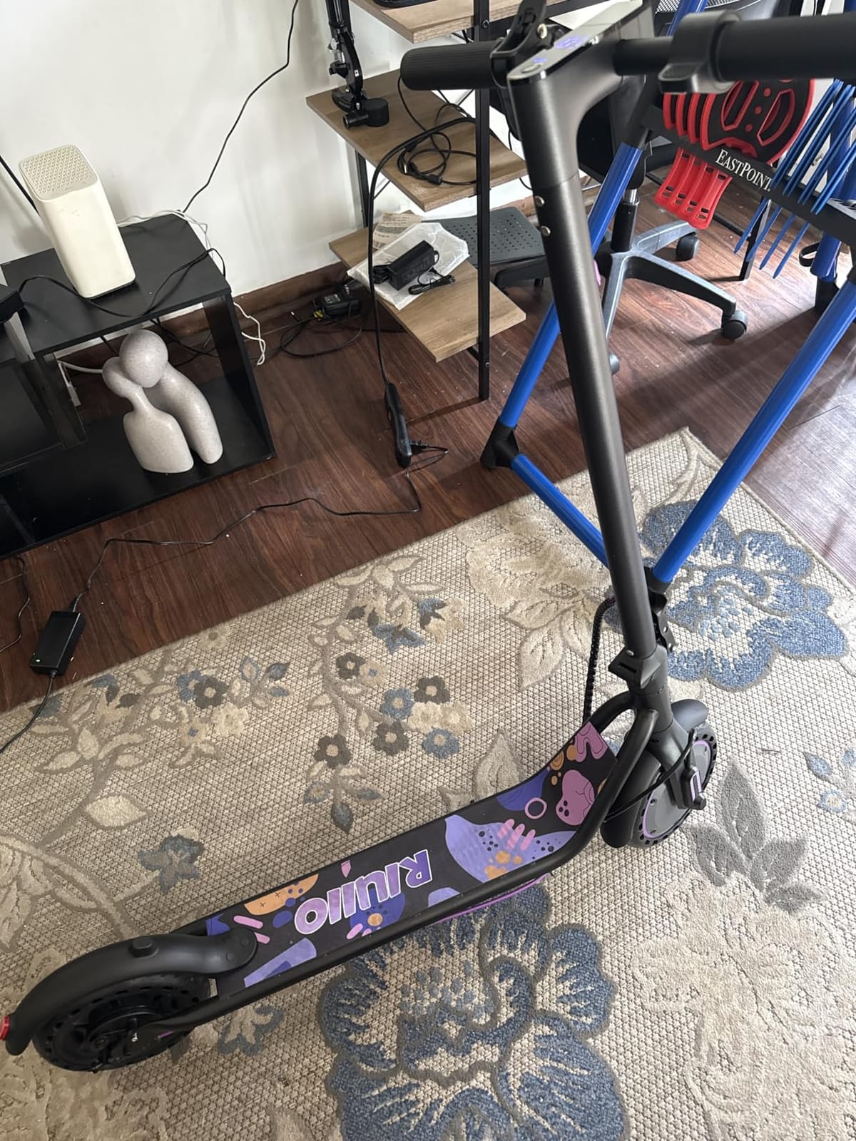 Electric Scooter, 350W-500W Motor, 9 MPH to 22MPH, 10-41 Miles Range, Dual Suspension, Dual Braking, App Control, Foldable Commuter E Scooter for Adults and Teens customer photo 2