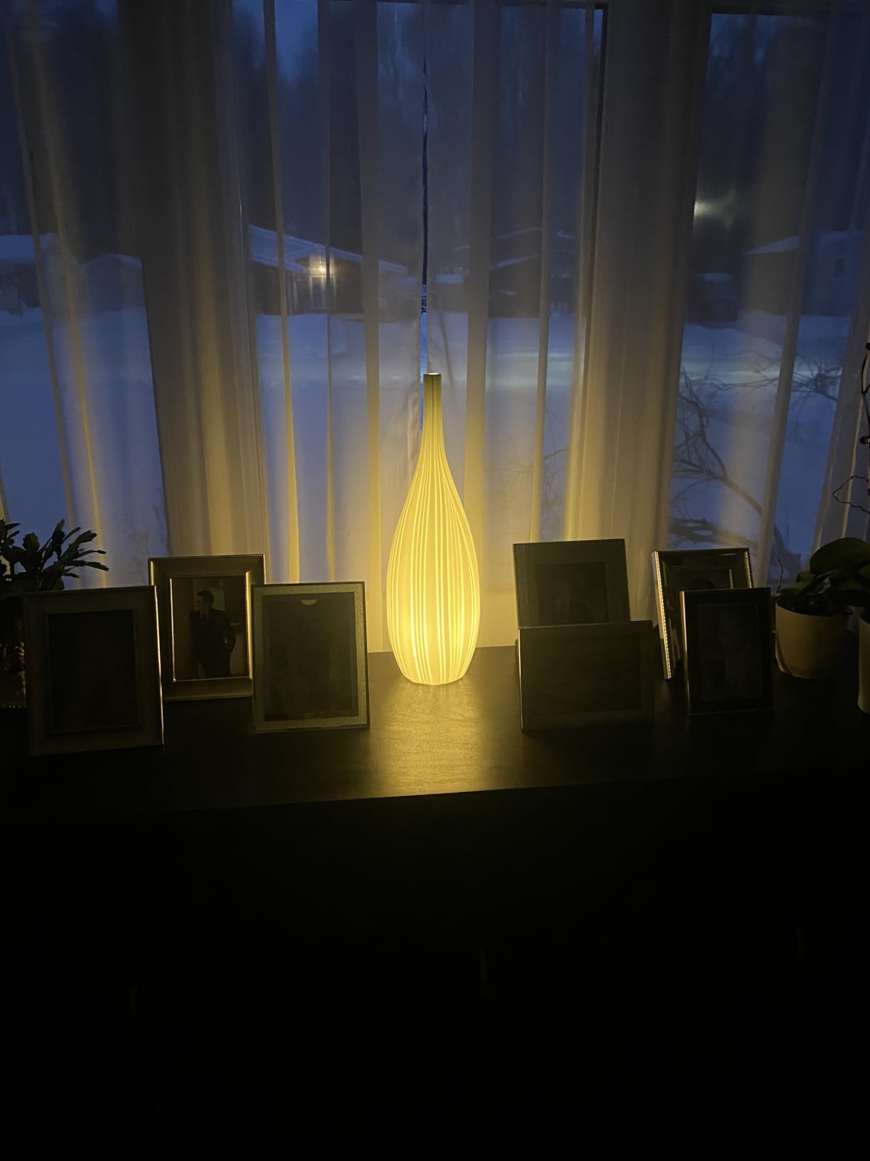 RONDURE Modern Ceramic Decorative Table Lamp Living Room Bedroom Bedside | Handcrafted Unique Warm Ambient Lighting Lamp, Accent White Translucent Ceramic shade, Fully Dimmable, Corded, Bulb Included customer photo 1