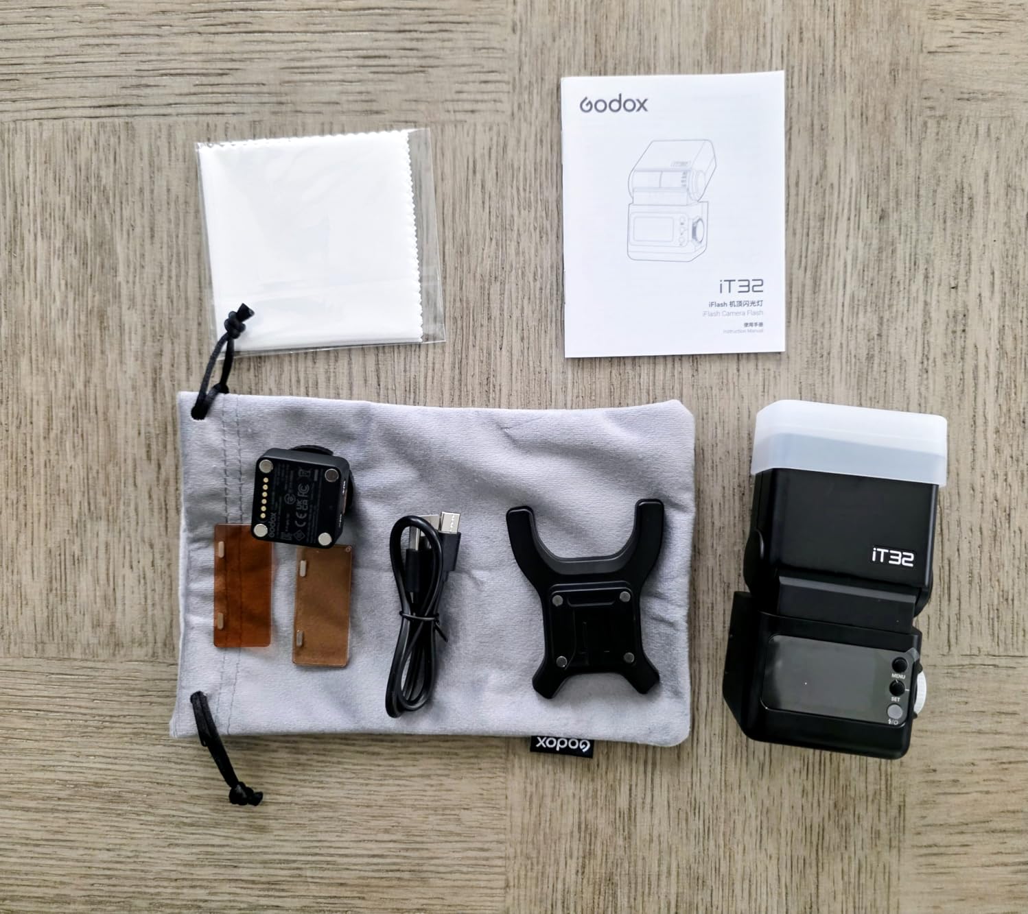 Godox iT32 TTL Camera Flash with X5C Trigger for Canon R6 Mark II, R7, R8 customer photo 2