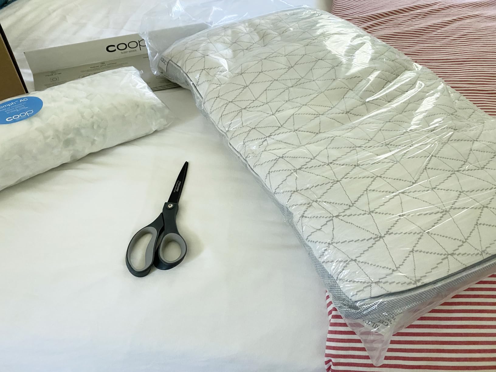 Coop Home Goods Eden Crescent Bed Pillow for Side & Back Sleepers, Queen Size, Adjustable Medium Soft Memory Foam Pillow with Cooling Gel & Ergonomic Crescent Shape, CertiPUR-US/GREENGUARD Gold customer photo 1