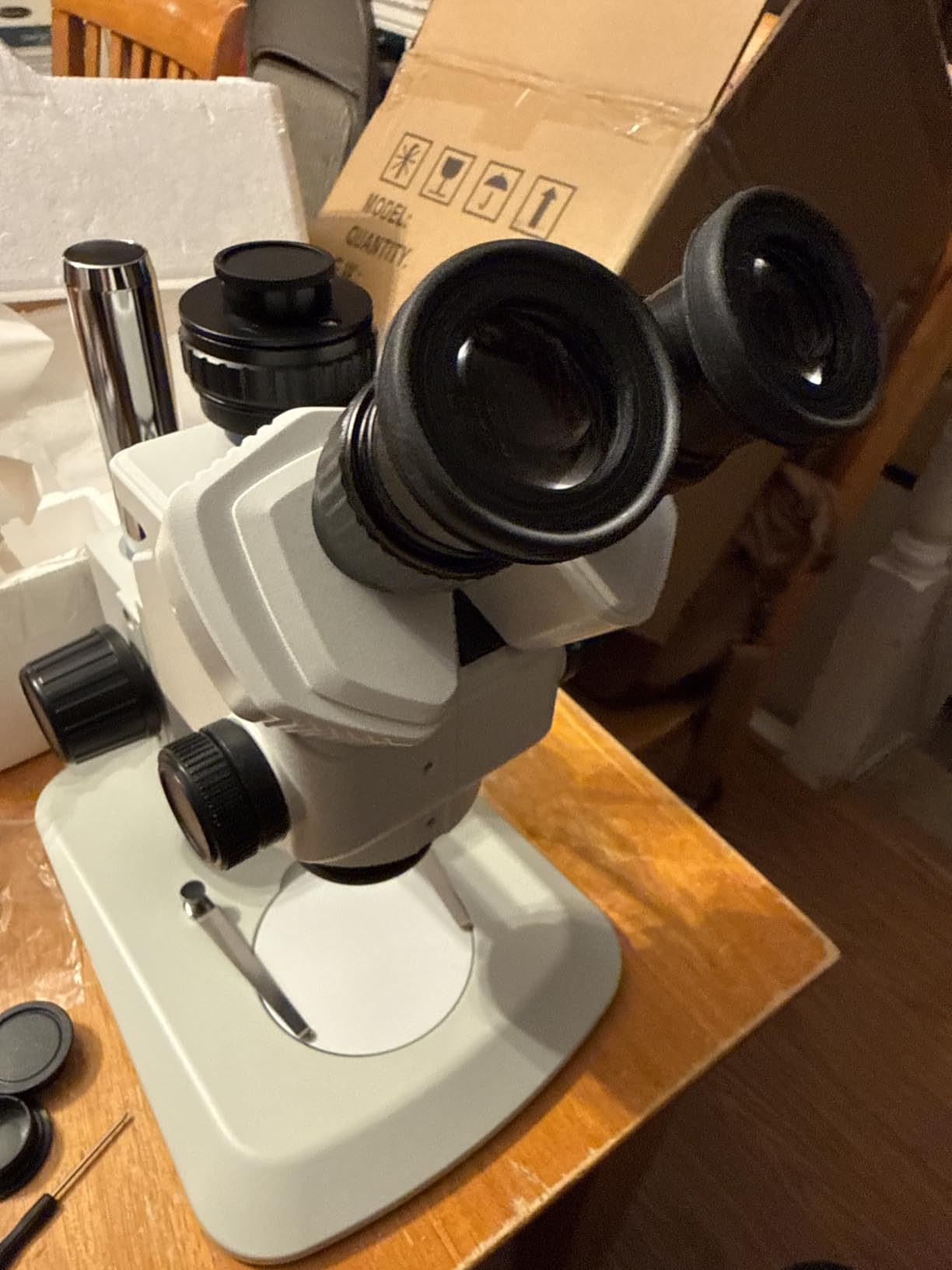 Trinocular Stereo Microscope,Trinocular Microscope,with 56-Bulb LED Ring Light,6X-45X Magnification,WF10X Eyepieces,0.6X-4.5X Zoom Objective and 0.5X ctv Adapter customer photo 1