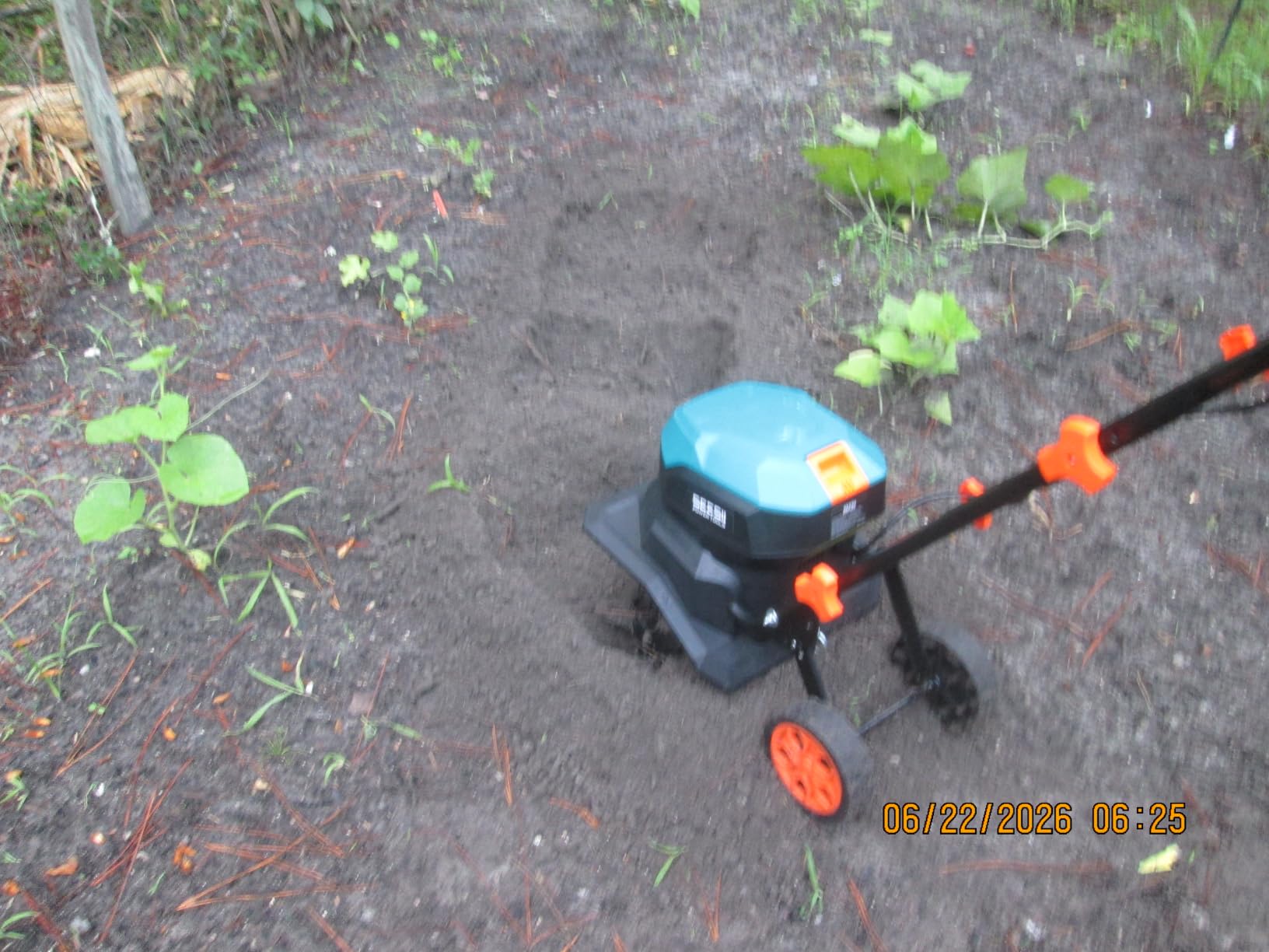 Seesii Cordless Tiller Cultivator, 20V Electric Tiller for Gardening customer photo 2
