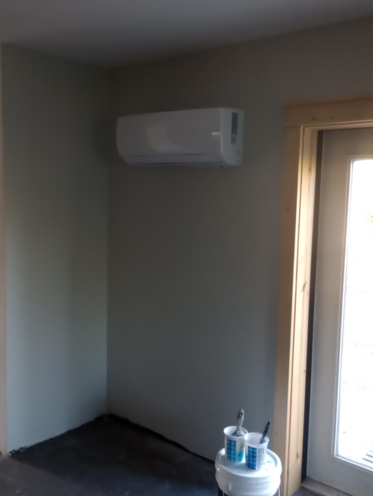 Mountman 9000 BTU Mini Split AC/Heating System,19 SEER2 110/120V Energy Efficient Ductless Inverter System,Cools Up to 450 Sq.Ft with Pre-Charged Condenser,Heat Pump & Installation Kits customer photo 2