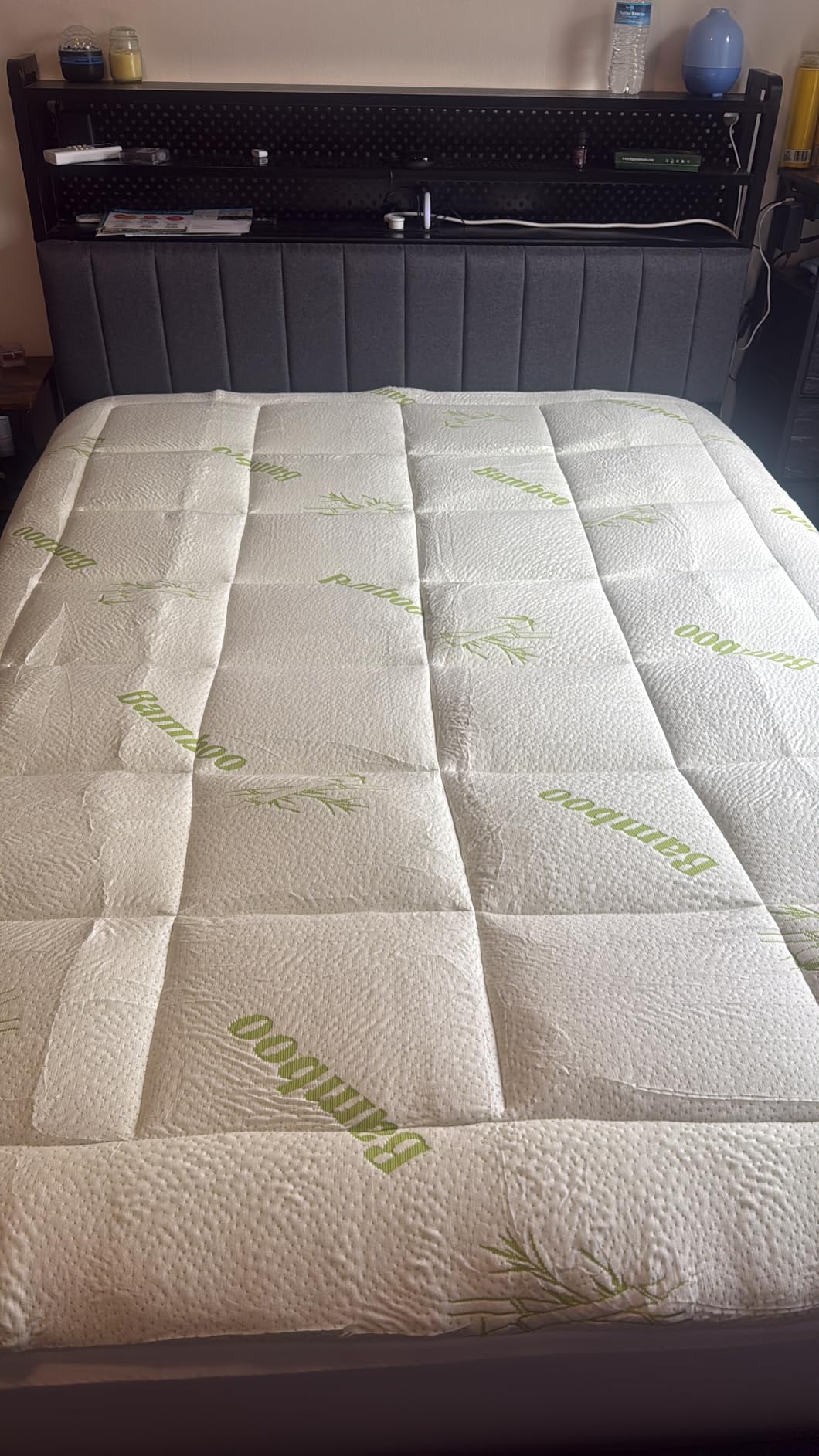 Mattress Pad Queen Size, Cooling Pillow Top Mattress Topper, Ultra Soft Viscose Made from Bamboo, Breathable for Hot Sleepers, Deep Pocket 8