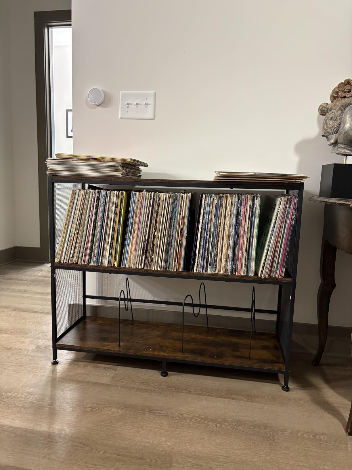 Sonyabecca Record Player Stand with 4 Adjustable Dividers, Vinyl Record Storage Up to 300+ Albums, 3-Tier Vinyl Storage Holder with Open Wooden Desktop for Living Room, Bedroom customer photo 1