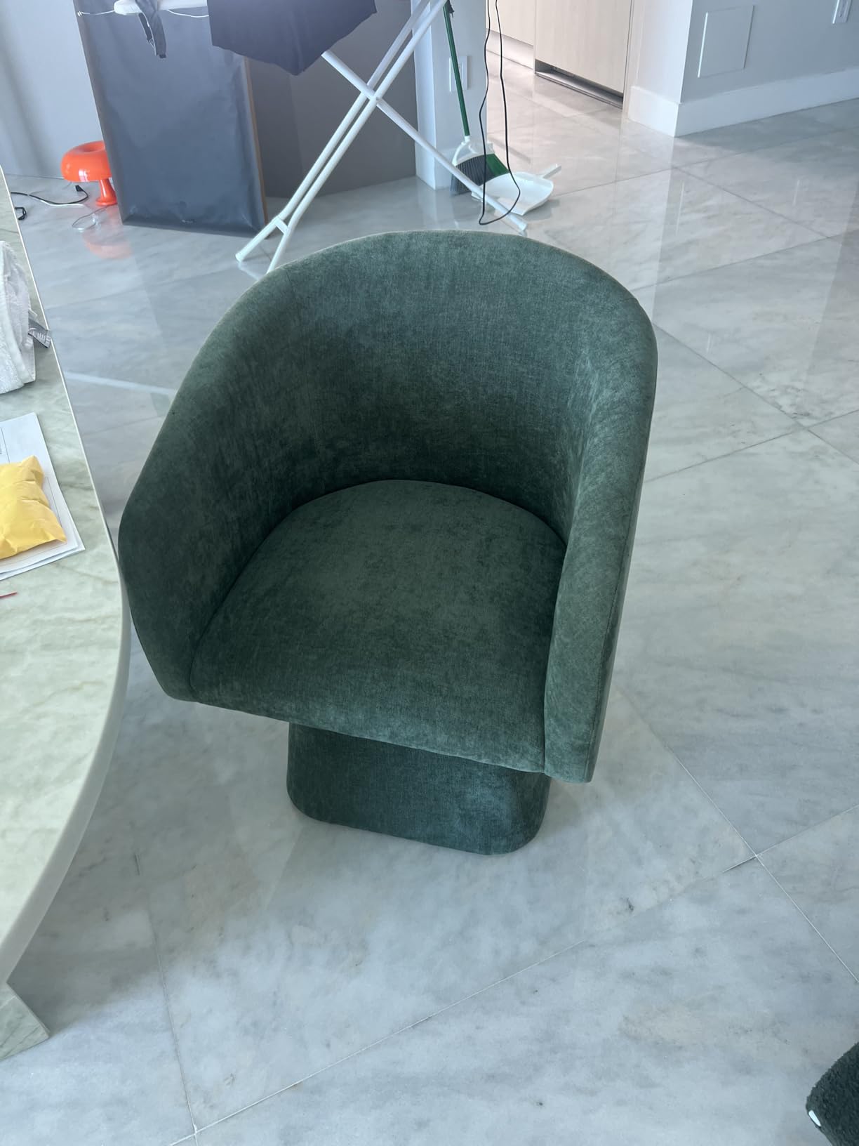 VKNOW Upholstered Swivel Dining Chair with Barrel Back and Armrests | Modern Accent Arm Chair with Thickened Cushion, Soft Chenille Fabric, for Dining Room, Living Room, Vanity, Khaki customer photo 1