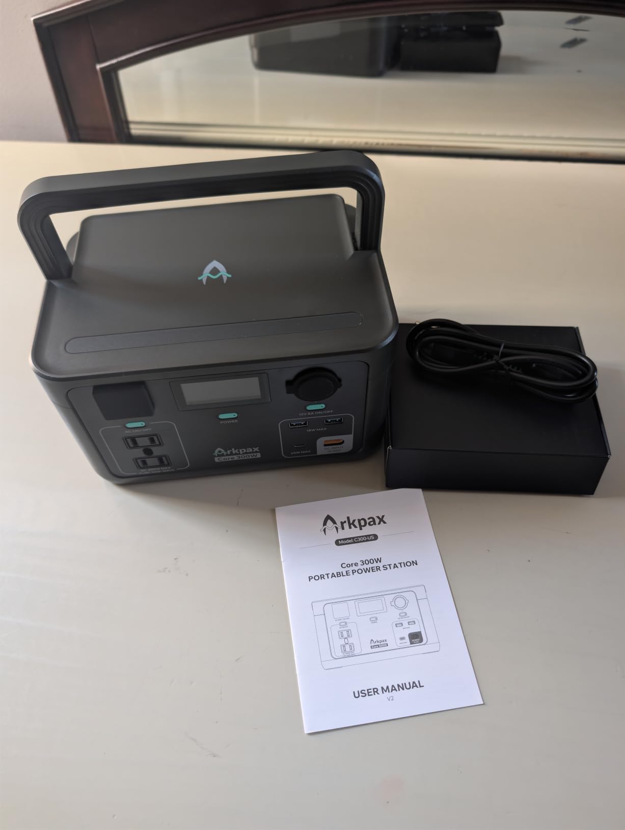 1200W Portable Power Station 1024Wh Solar Generator customer photo 1