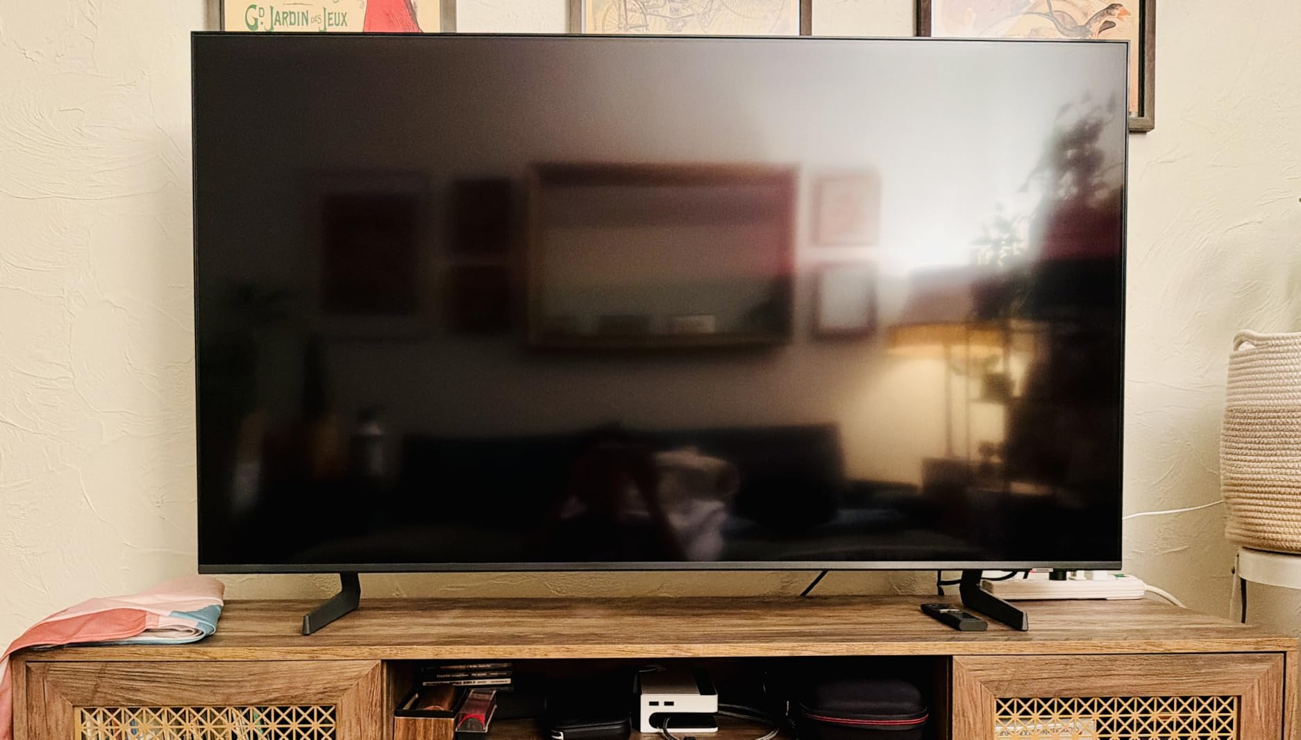 Samsung 65-Inch Class QN70H Series, Neo QLED Mini LED, 4K, Smart TV, 2026 customer photo 2