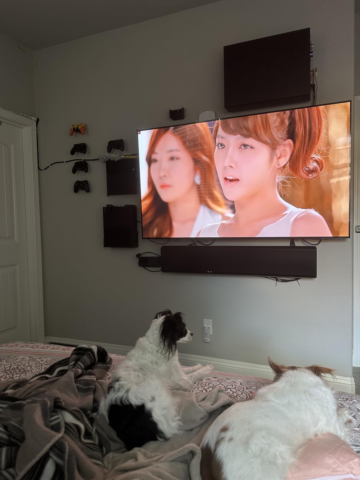 Samsung 65-Inch Class S85H Series, OLED, 4K, Smart TV, 2026 Model customer photo 1
