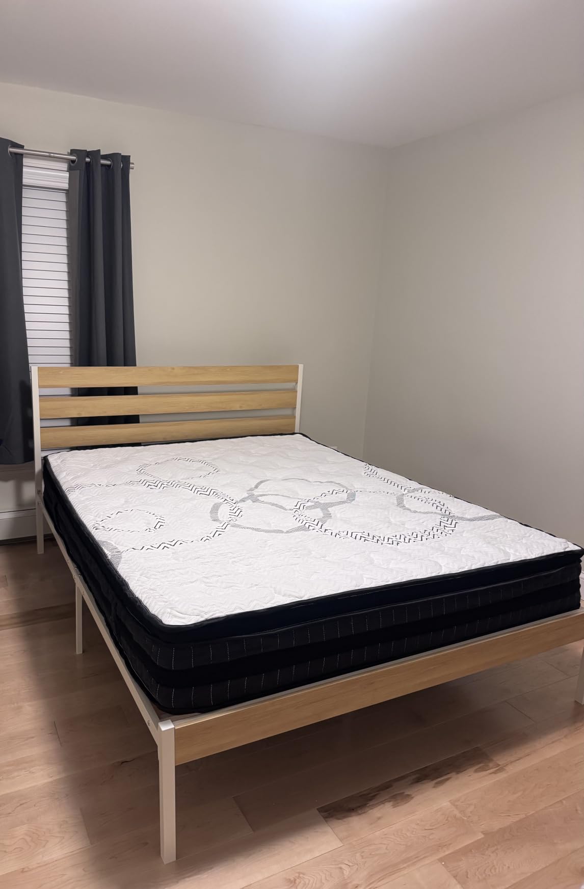 Extra Firm King Size Mattress 10 Inch - Firm Hybrid King Mattress for Supportive Pressure Relief Cooling Gel Memory Foam & Pocketed Coils Fiberglass-Free CertiPUR-US Certified customer photo 2