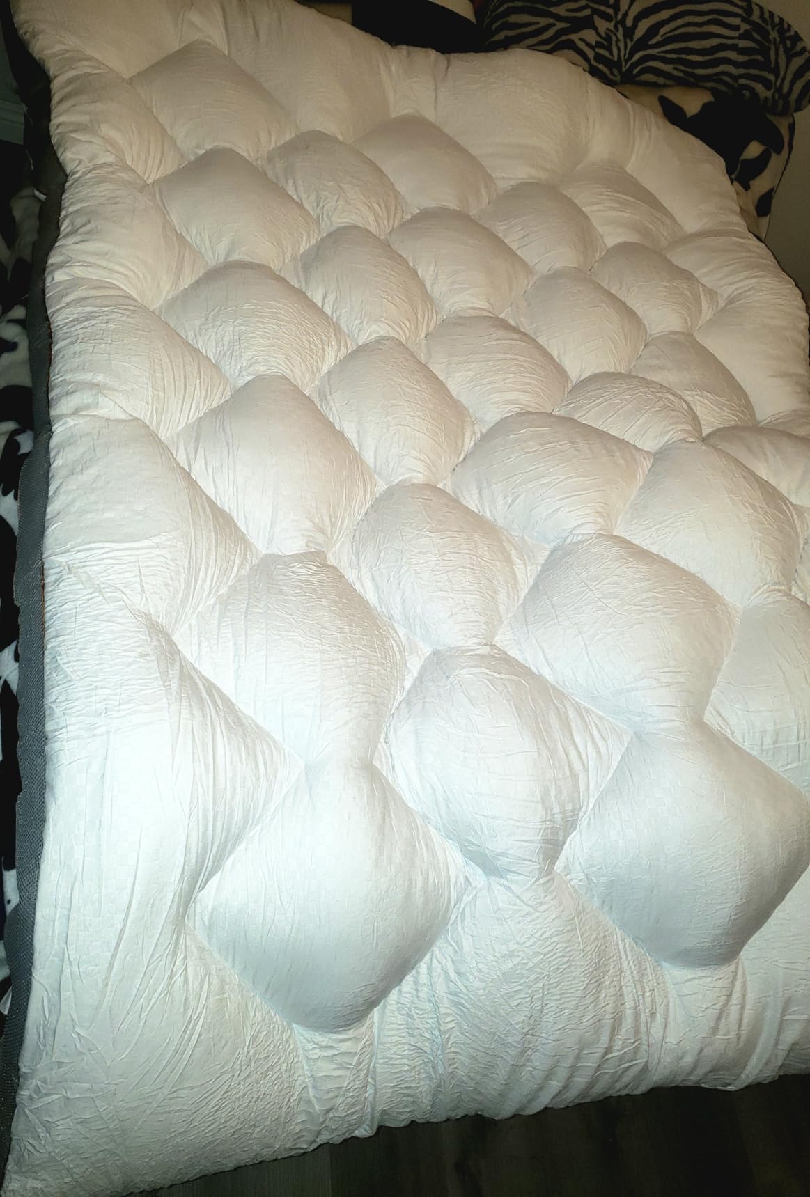 WhatsBedding 4 Inch Memory Foam Mattress Topper Queen for Back Pain Relief, Filled with Breathable Gel Memory Foam, Supportive Pillow Top Mattress Topper customer photo 2