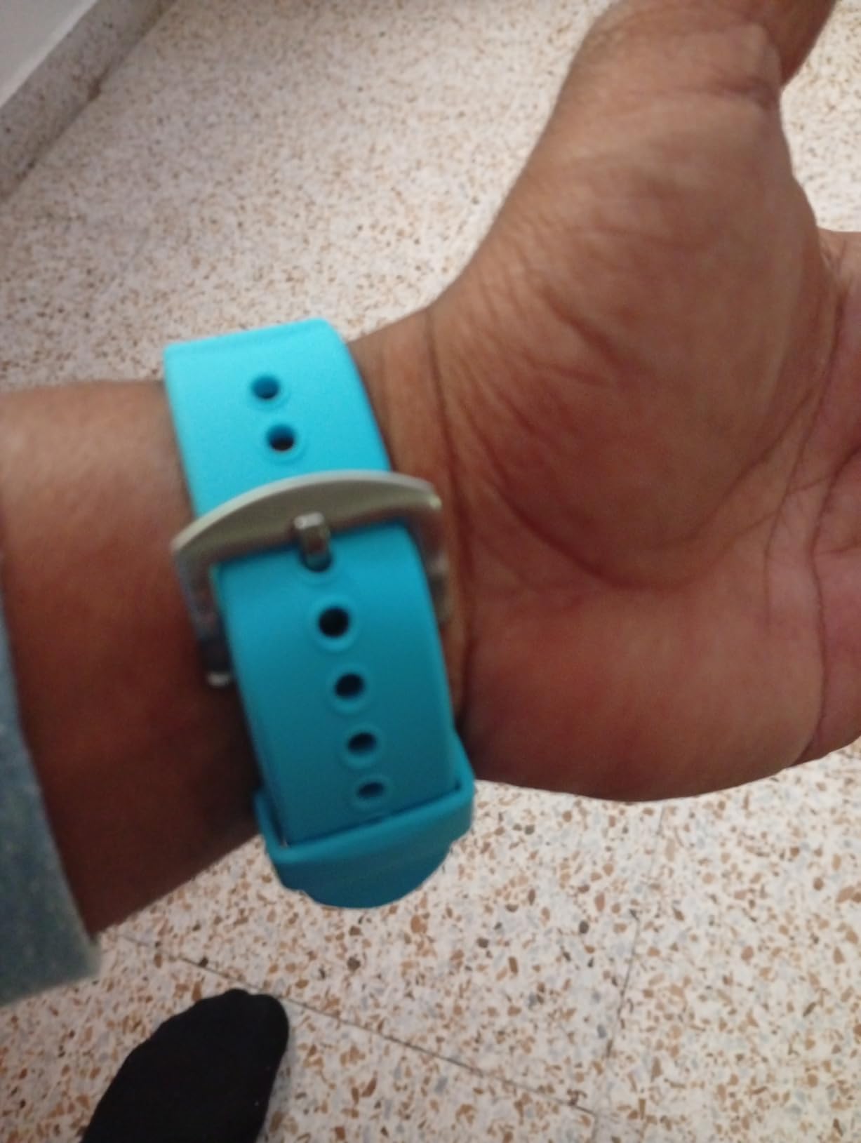 NORTH EDGE Solar Powered Dive Watch Men’s Watch, 1000FT/300M Water Resistance, Luminous Dial, Silicone Strap 45.8MM customer photo 2