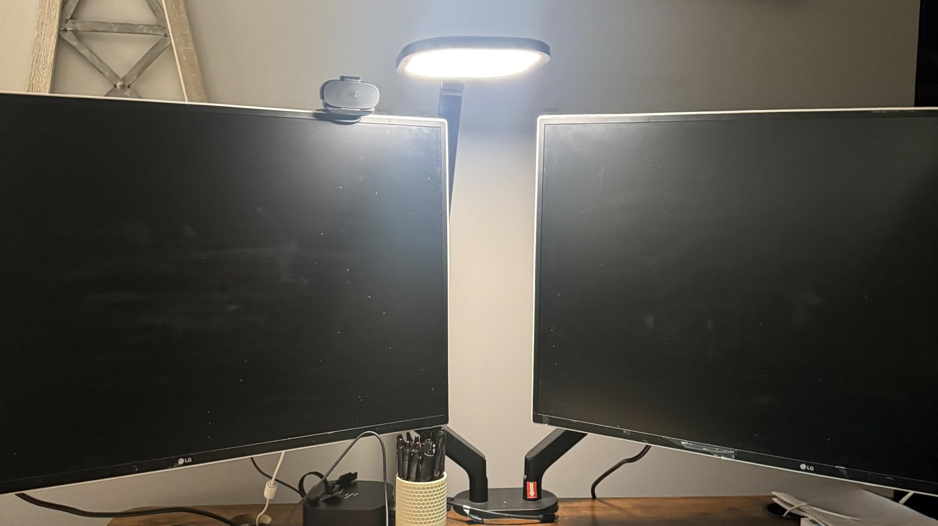 LitONES Remote LED Desk Lamp with Clamp, Metal Arm, 30 Modes, CRI 97.8 | Eye-Care, Professional Lighting for Zoom Meeting, Streaming, Podcasting, 360° Rotatable, Memory, Timer, Touch control customer photo 1