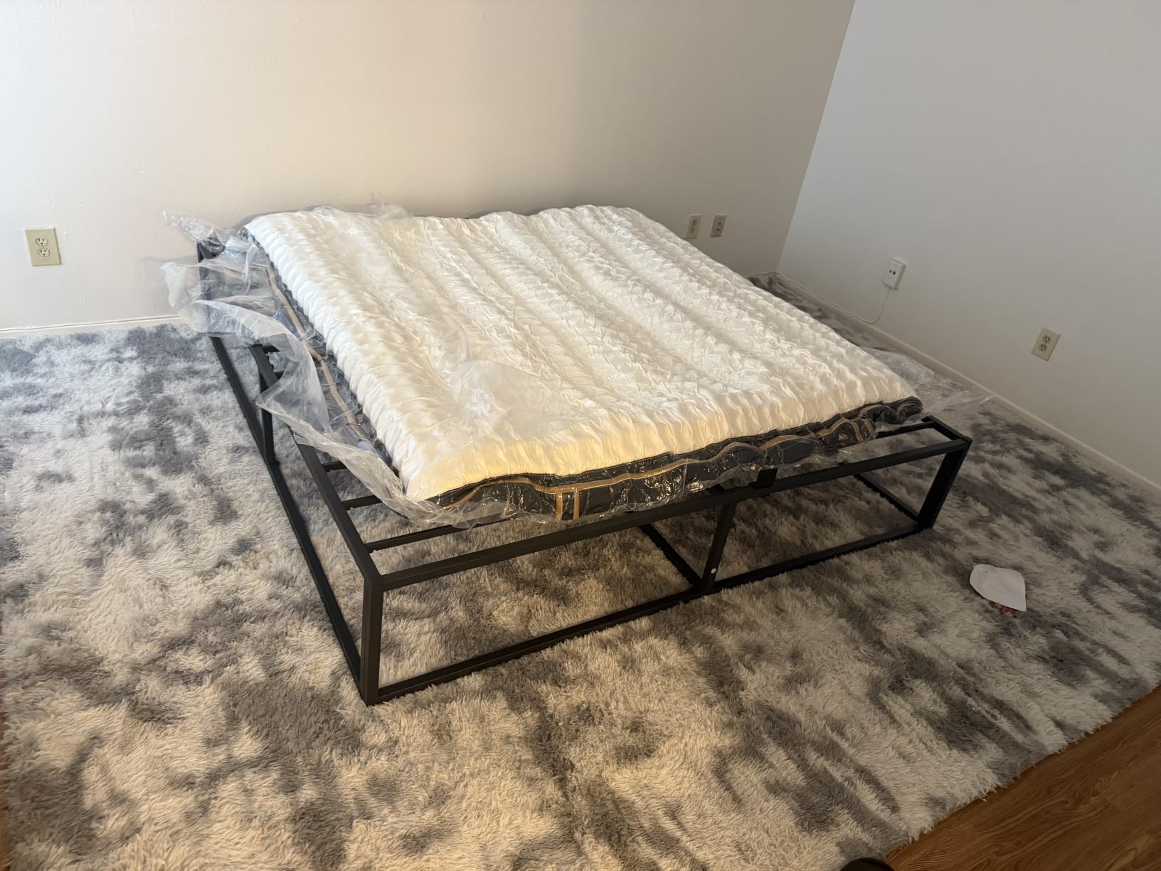 King 12 Inch Hybrid Mattress in a Box, Firm Support, 7-Zone Pocket Coils | Luxury Gel Memory Foam for All Sleeping Positions, Back Pain Relief, Motion Isolation, Fiberglass-Free & 366-Night Trial customer photo 2