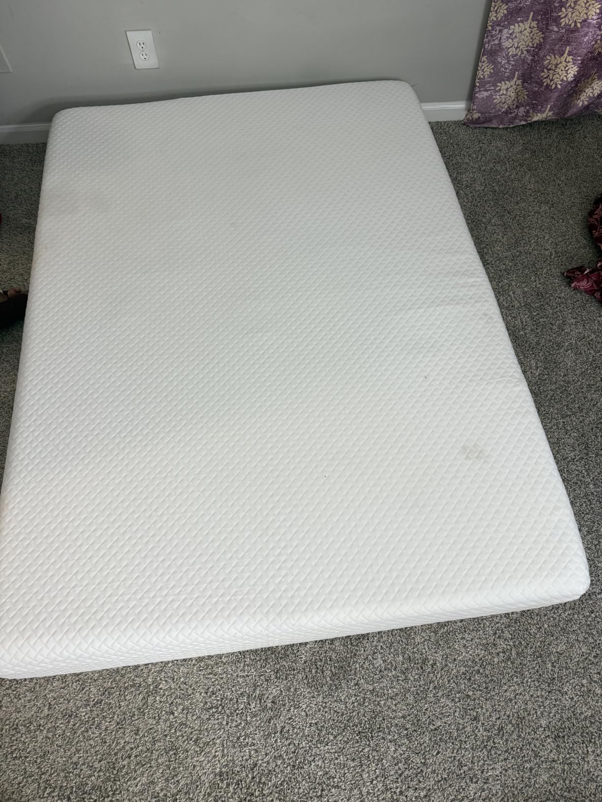 EGOHOME Short Queen Mattress 10 Inch Gel Memory Foam Mattress, Medium Firm | Bed Mattress in A Box, Cooling Green Tea Gel, Pressure Relief, CertiPUR-US Certified, Fiberglass Free, 60''L x 75''W, White customer photo 2