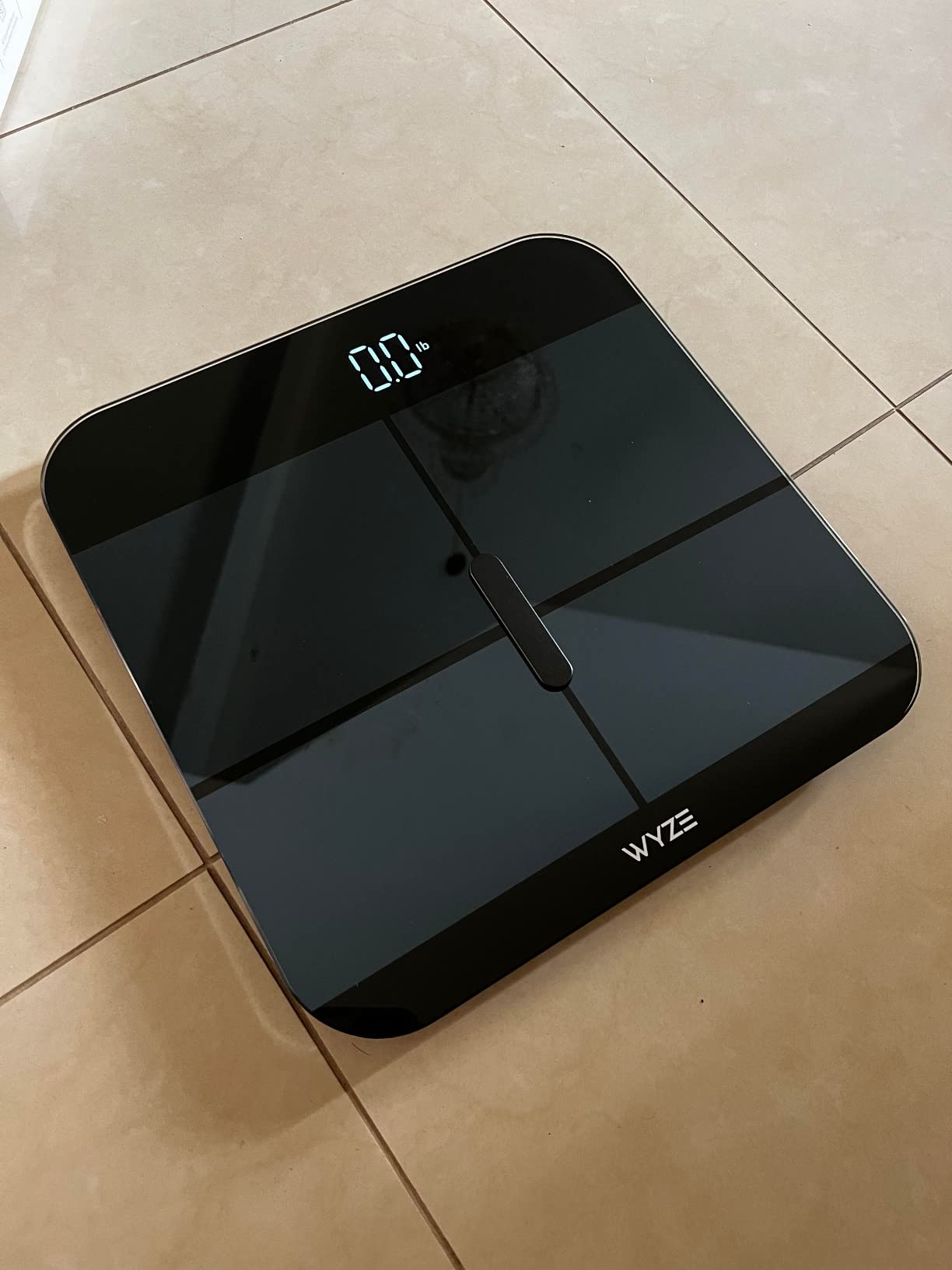 Wyze Smart Scale BodyScan with Handle, Bluetooth, 400 lbs, Black customer photo 2